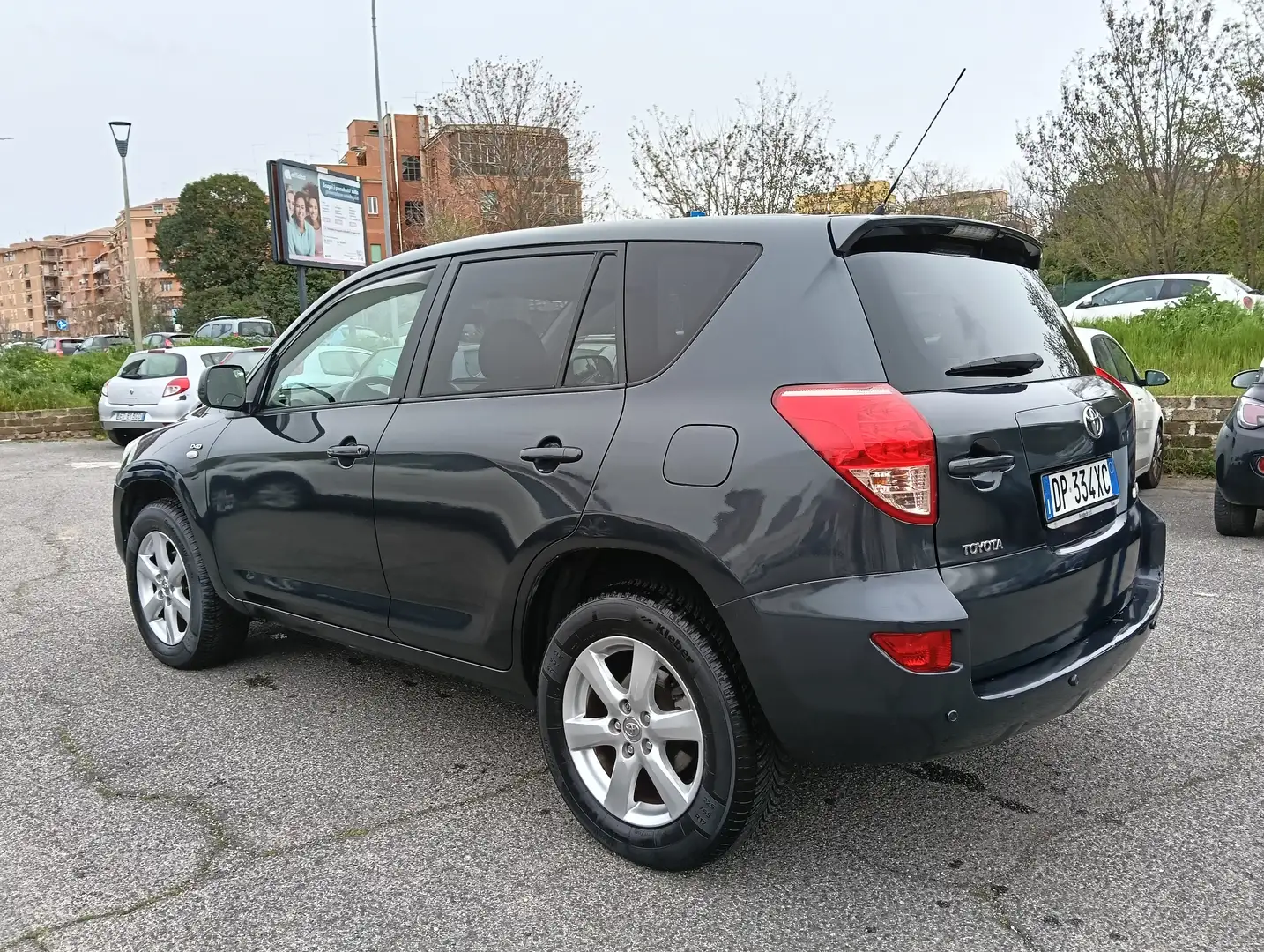 Toyota RAV 4 Rav4 Crossover 2.2 d-4d Sol  136cv Negru - 2