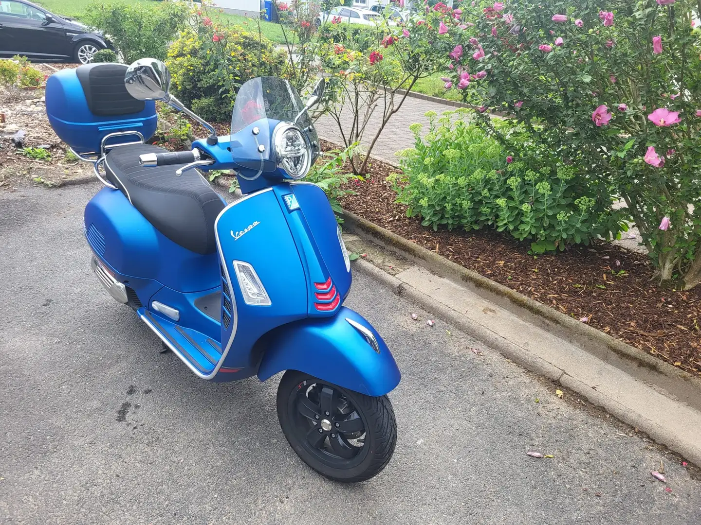 Vespa GTS Super Sport 125 mit reichlich Zubehör. Preis VHB Blu/Azzurro - 2