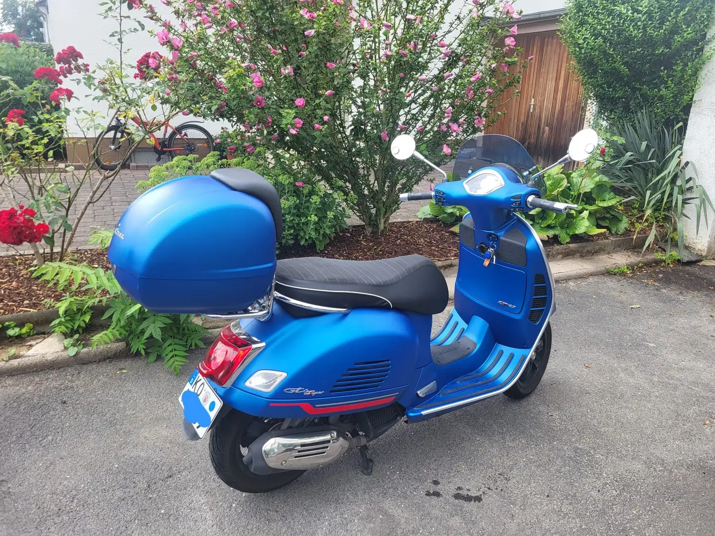 Vespa GTS Super Sport 125 mit reichlich Zubehör. Preis VHB Blu/Azzurro - 1