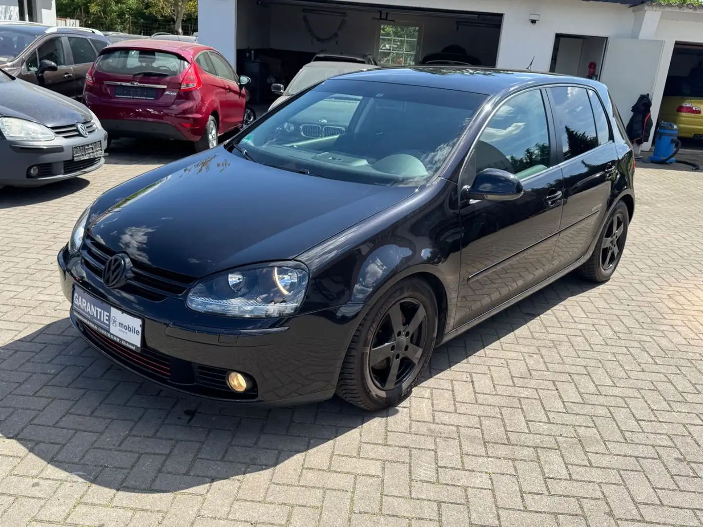 Volkswagen Golf V Lim. United 1,9 tdi Automatik Scheckehft Noir - 1