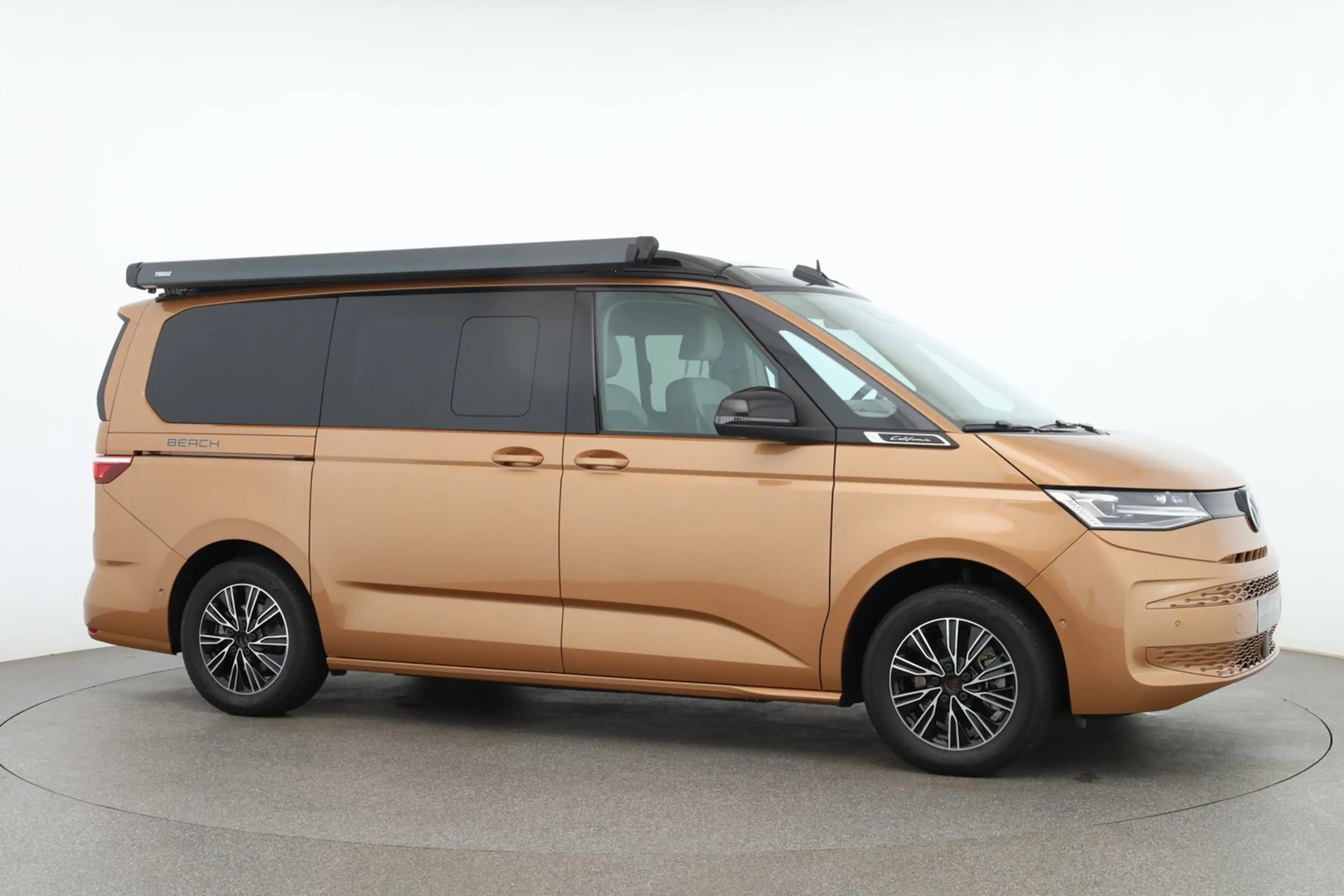 Volkswagen T7 California VW T7 California Beach Camper TDI — photo 7
