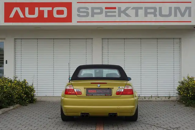 BMW M3 view 4