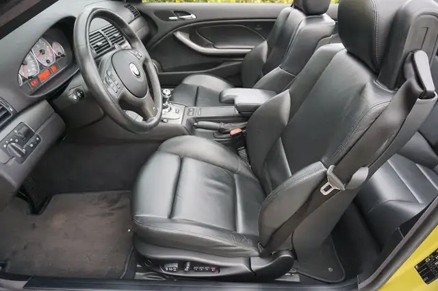 BMW M3 view 9