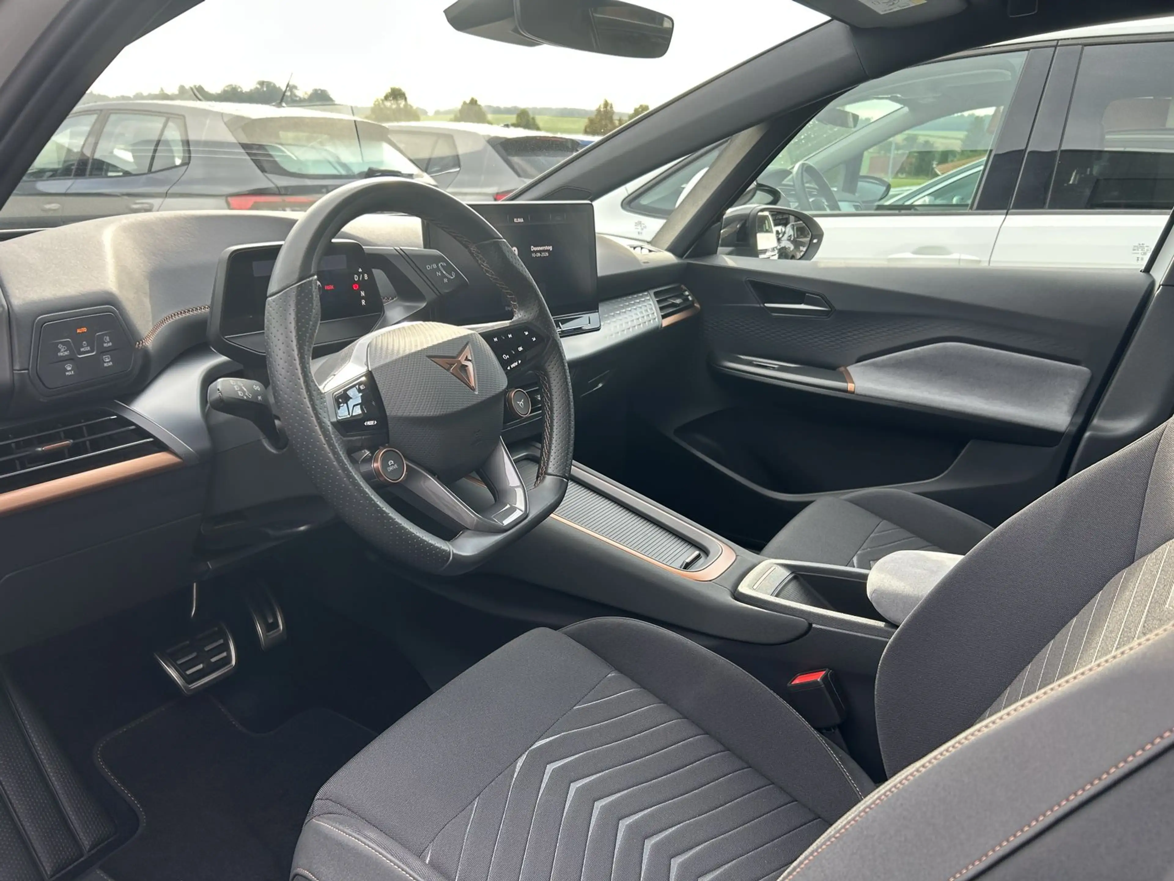 CUPRA Born 170 kW 58 kWh LED NAVI 360° ACC SH CarPlay — photo 9