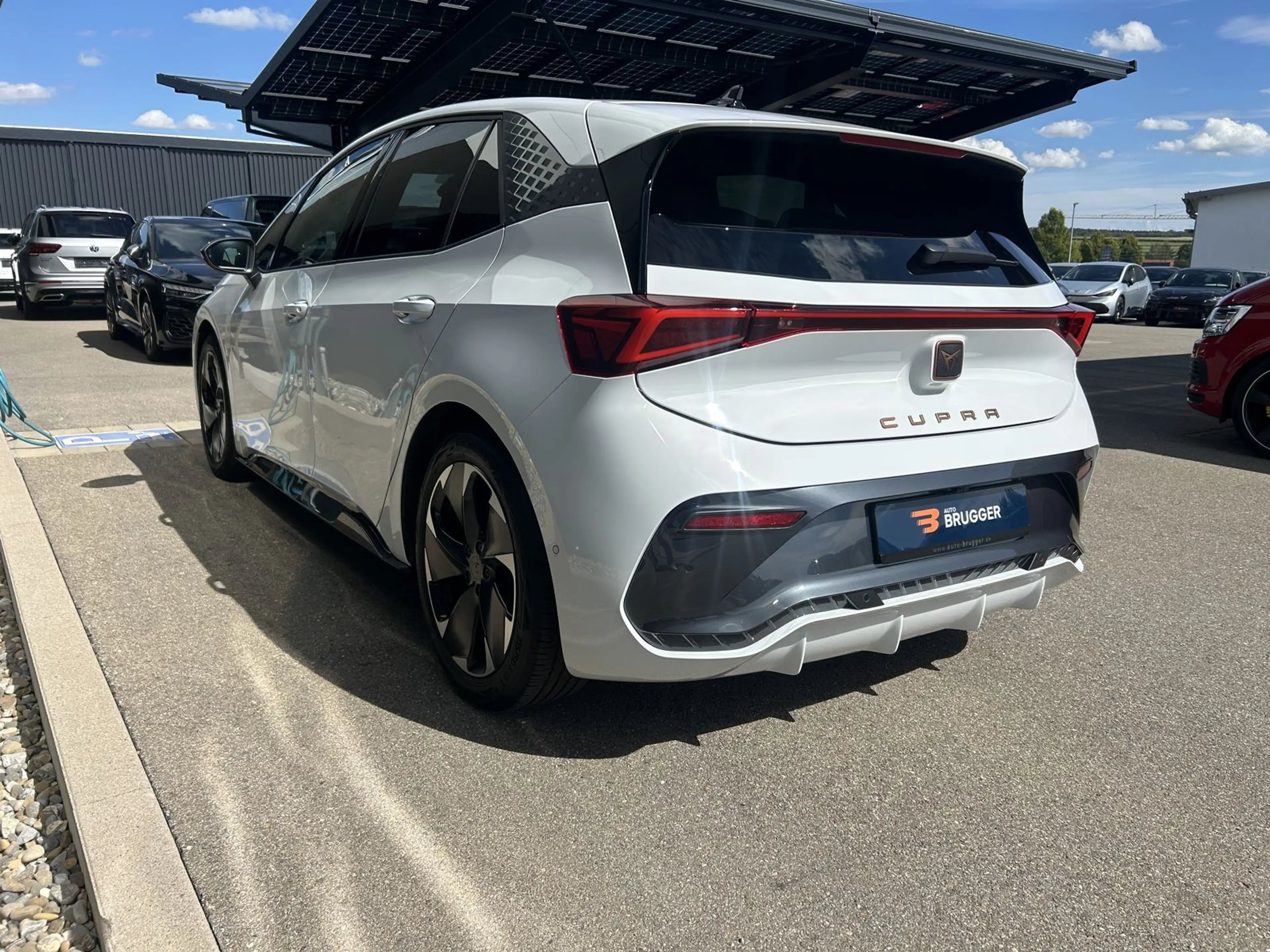 CUPRA Born 170 kW 58 kWh LED NAVI 360° ACC SH CarPlay — photo 4