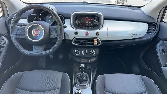 Fiat 500x view 11