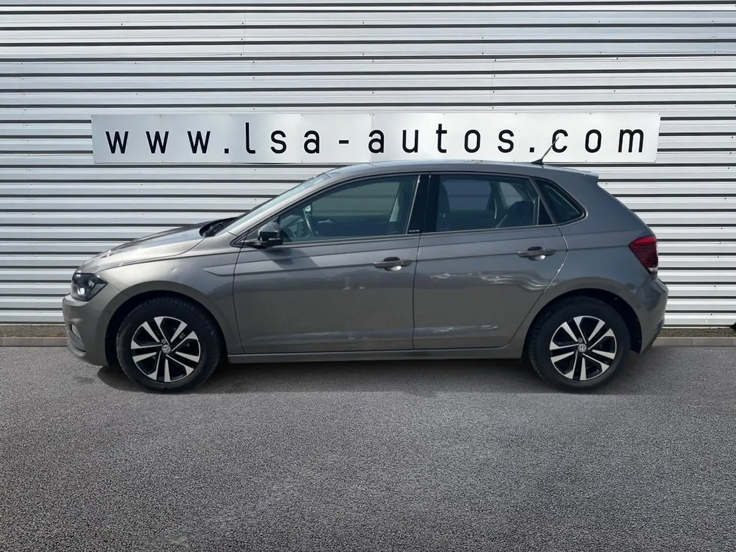 Volkswagen Polo 1.0 TSI 95 VI IQ.Drive Gris - 2