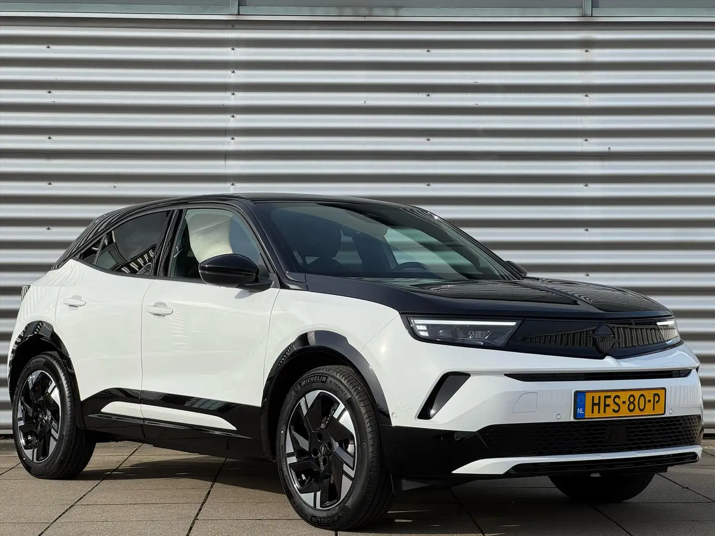 Opel Mokka-E Electric 54kWh 156pk GS | Navigatie | Warmtepomp | Wit - 2