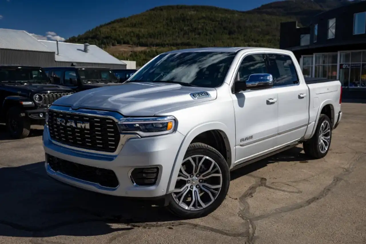 RAM 1500 снимка RAM 1500