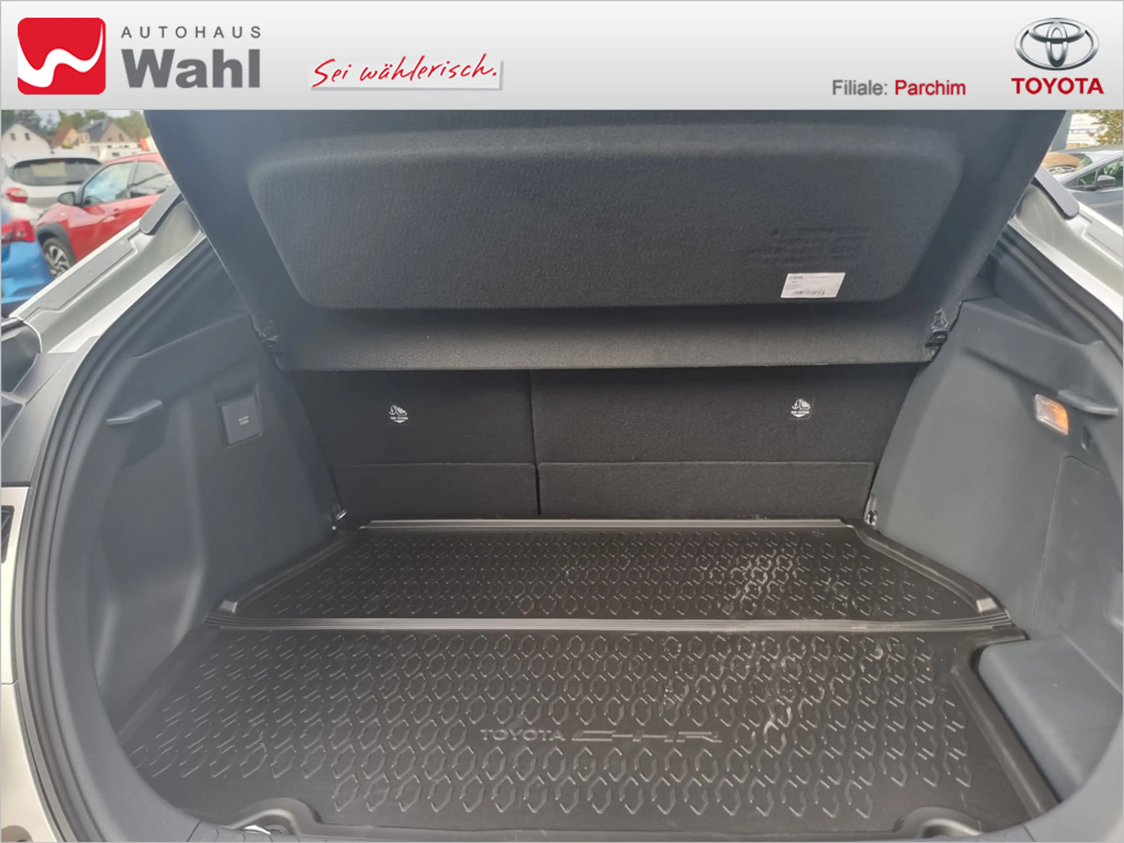 Toyota C-HR 2.0 Plug-In Hybrid FWD Teamplayer — photo 11