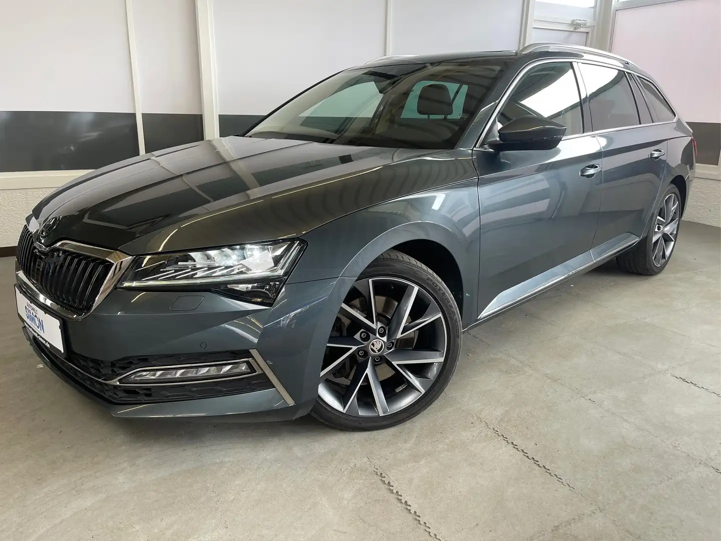 Skoda Superb Combi L&K 2.0 TSI DSG 4X4 NAVI PANORAMA LEDER S... Gris - 1