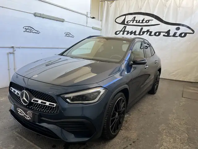 Mercedes-Benz GLA 200
