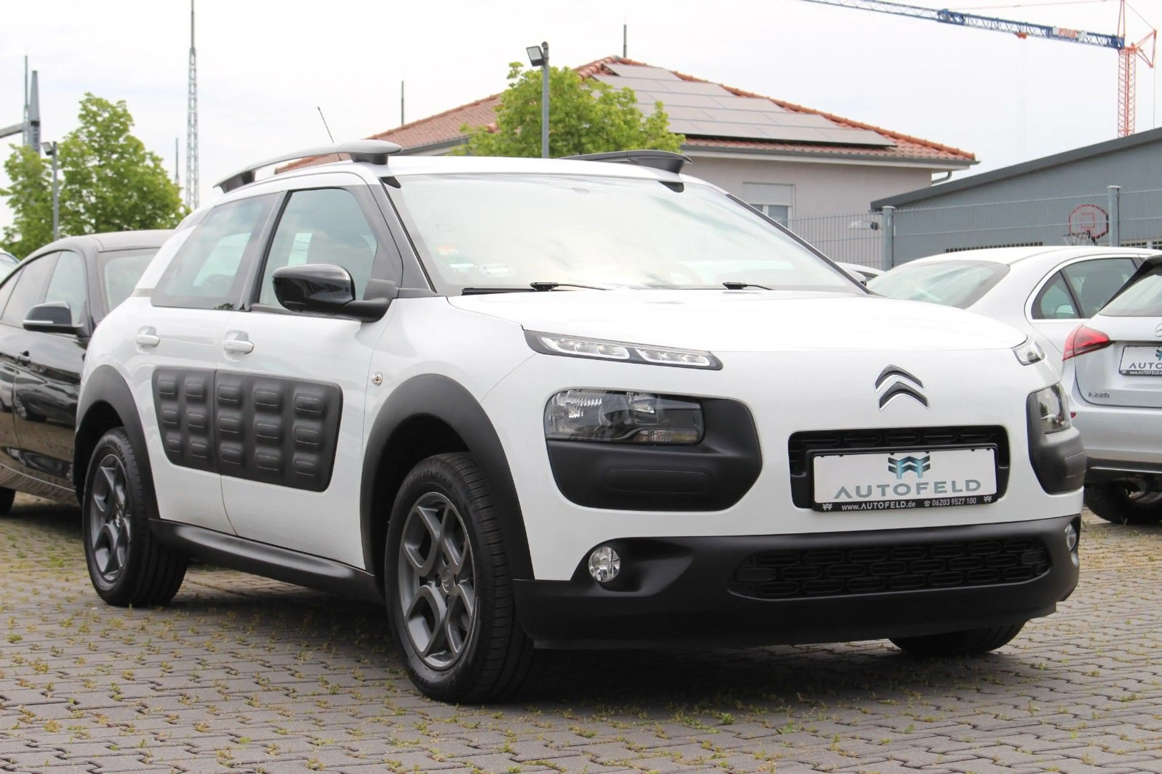 Citroen C4 Cactus Selection/SHEFT/KLIMA/PDC/RCAM/SHZ/BT/ — photo 3