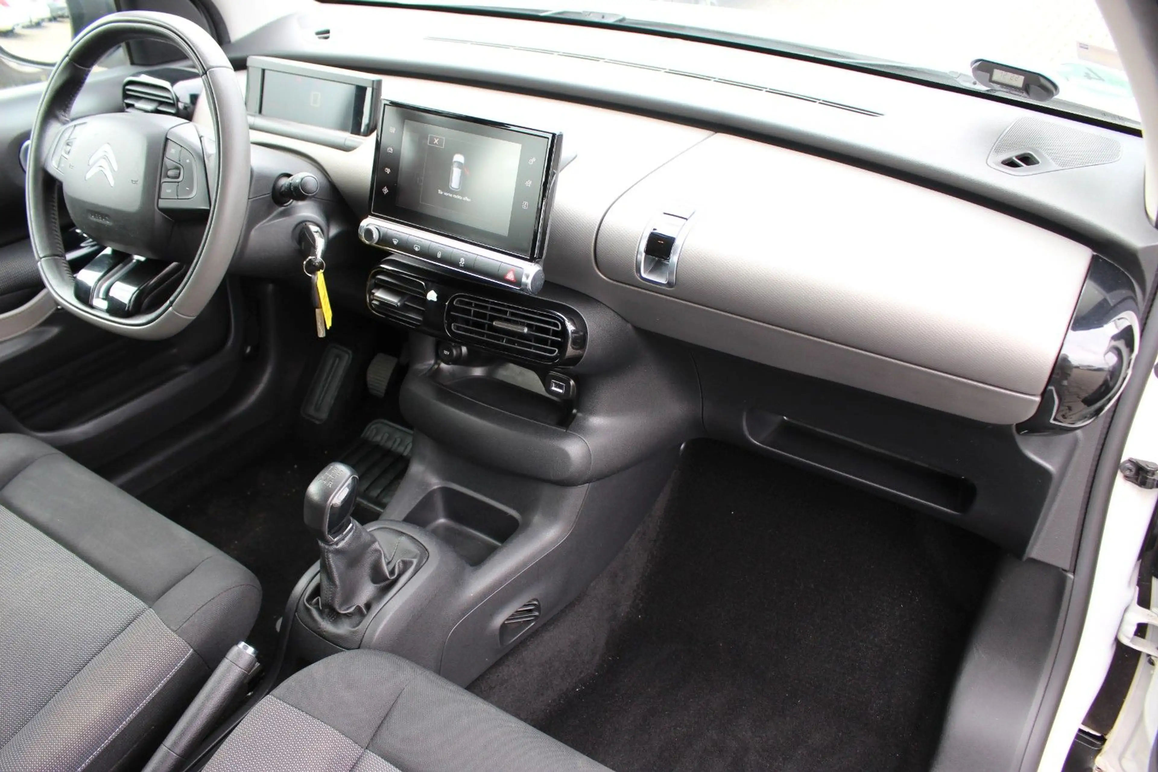 Citroen C4 Cactus Selection/SHEFT/KLIMA/PDC/RCAM/SHZ/BT/ — photo 13