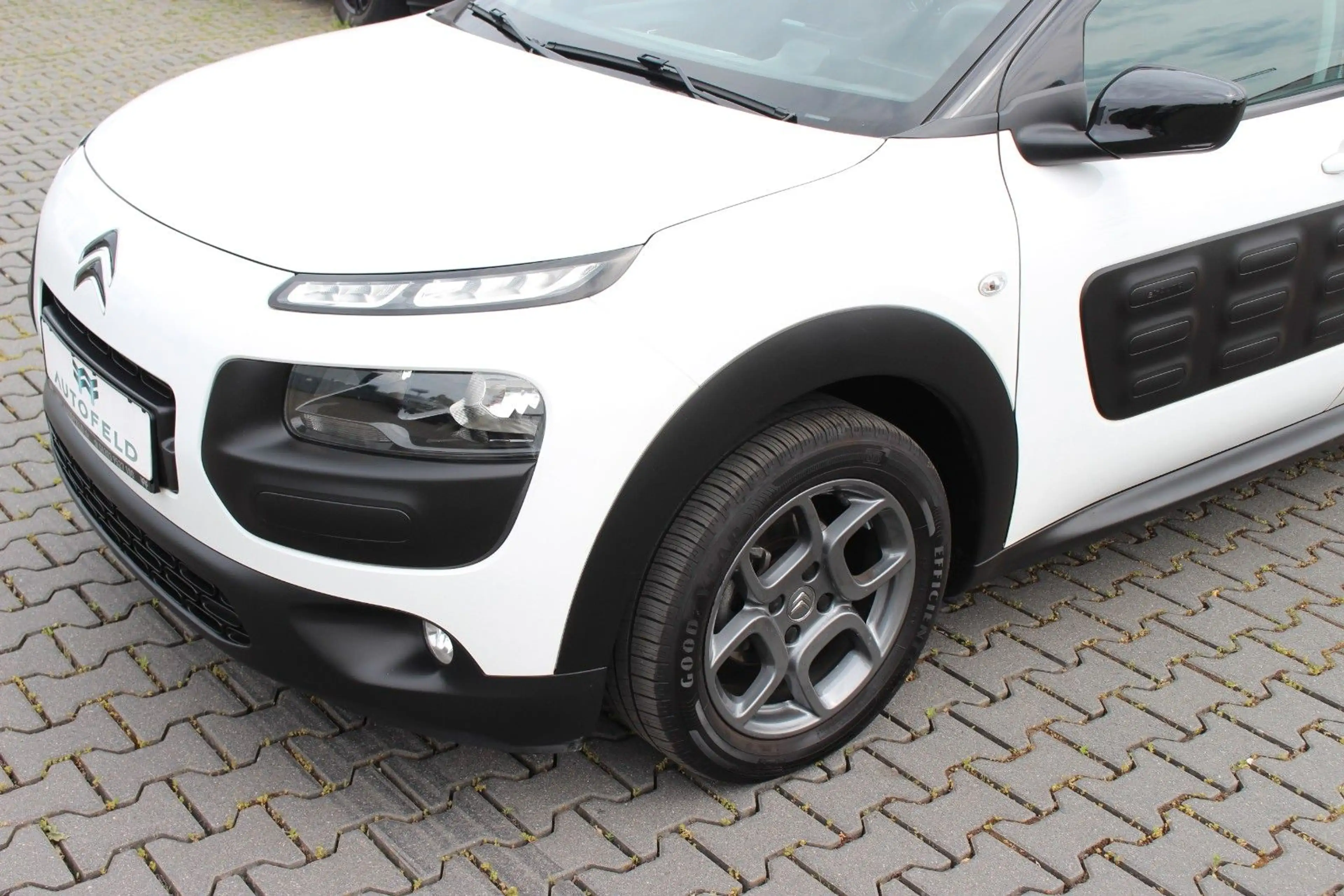 Citroen C4 Cactus Selection/SHEFT/KLIMA/PDC/RCAM/SHZ/BT/ — photo 10