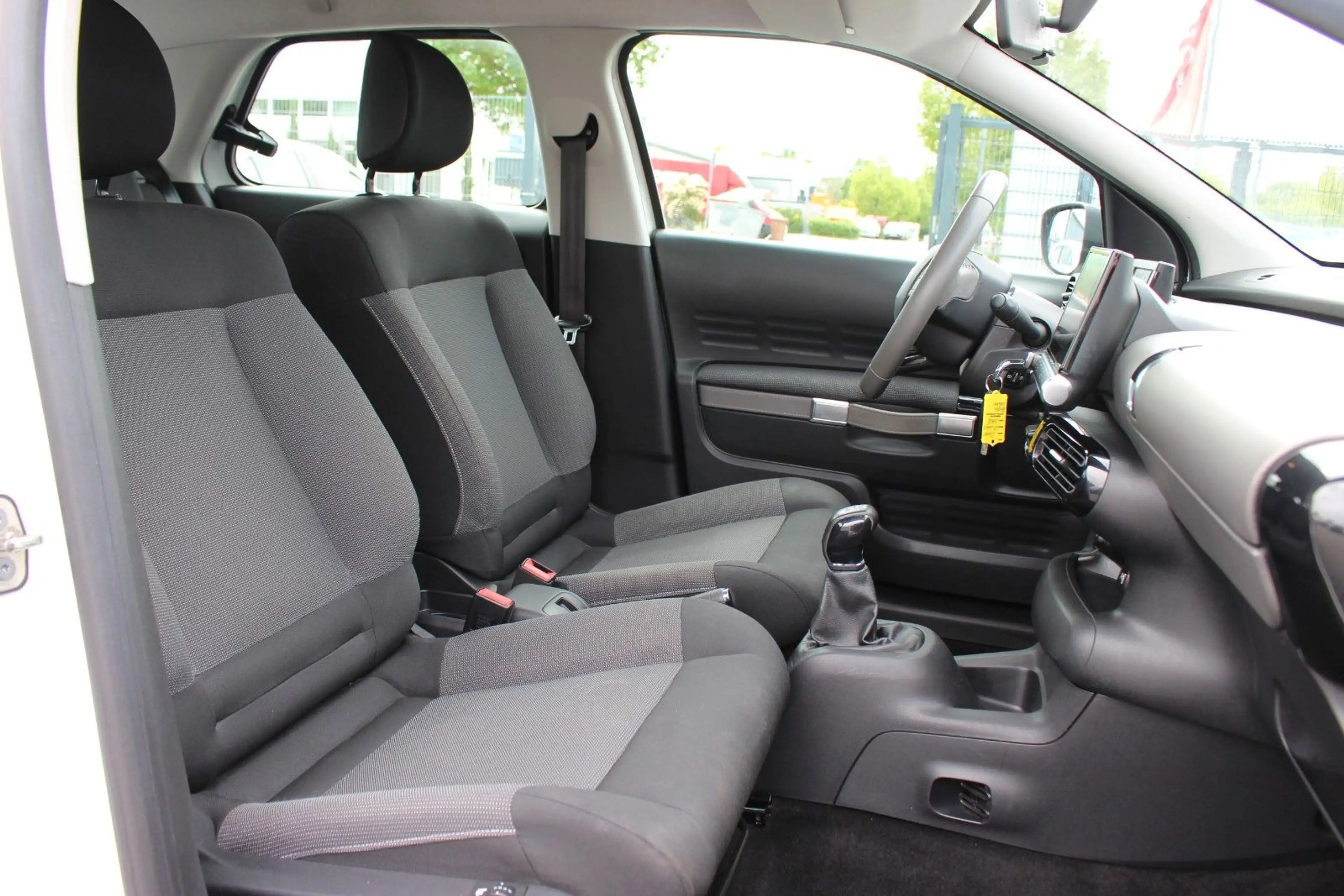 Citroen C4 Cactus Selection/SHEFT/KLIMA/PDC/RCAM/SHZ/BT/ — photo 14