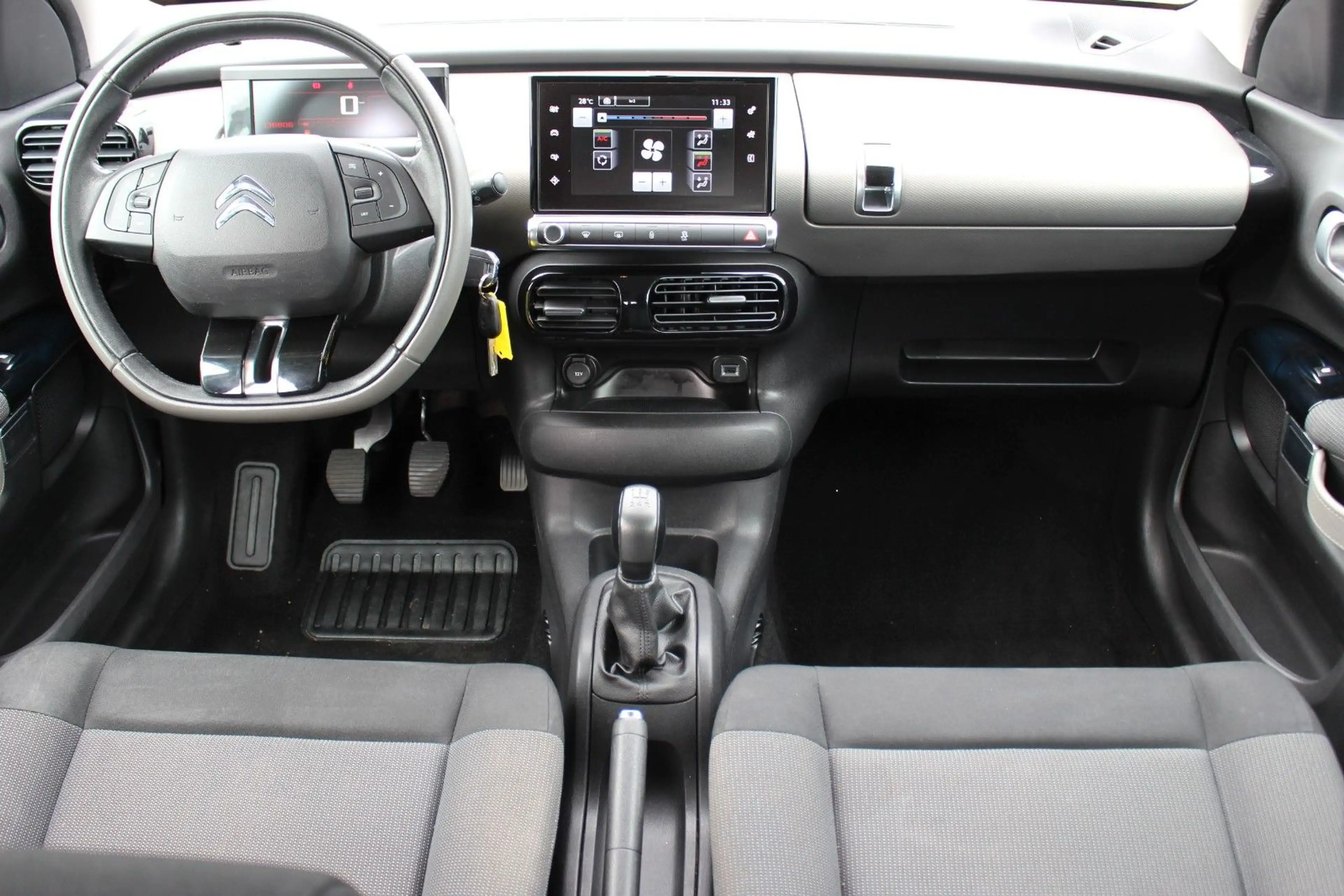 Citroen C4 Cactus Selection/SHEFT/KLIMA/PDC/RCAM/SHZ/BT/ — photo 15