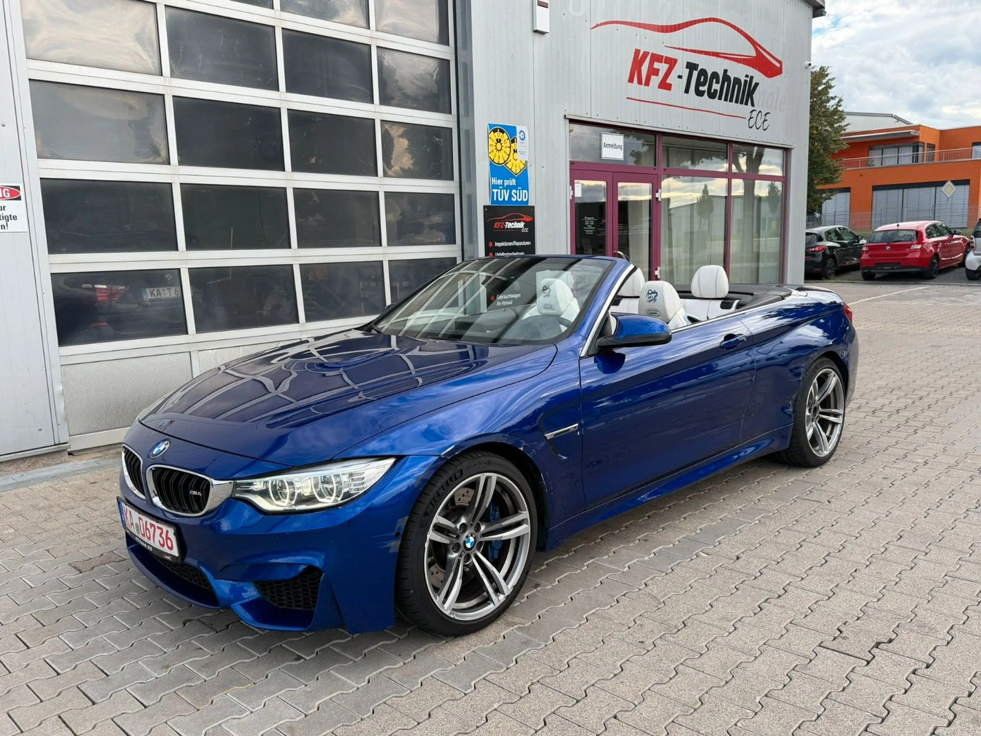 BMW M4 Cabrio DKG HarmanKard MwSt. 2. Hand Deutsch — photo 5