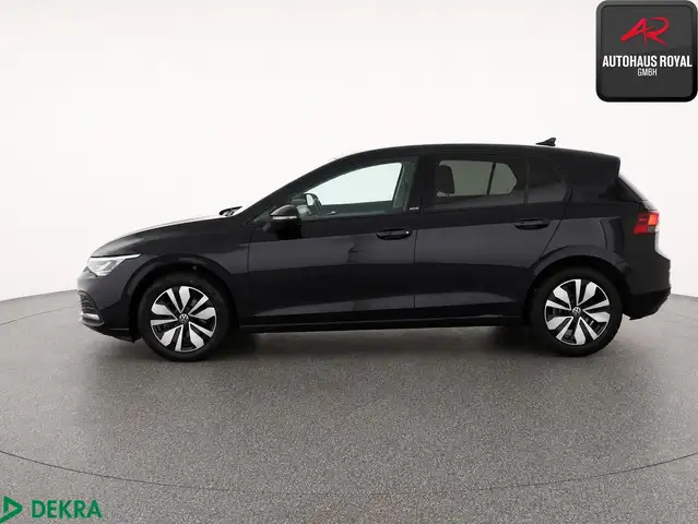 Volkswagen Golf view 2