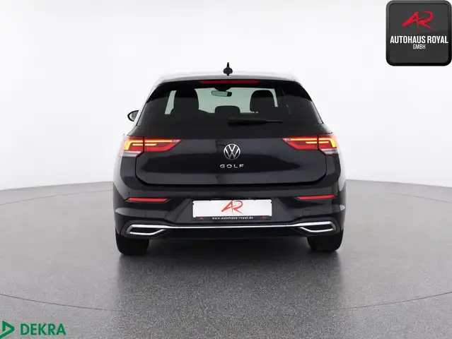 Volkswagen Golf view 4