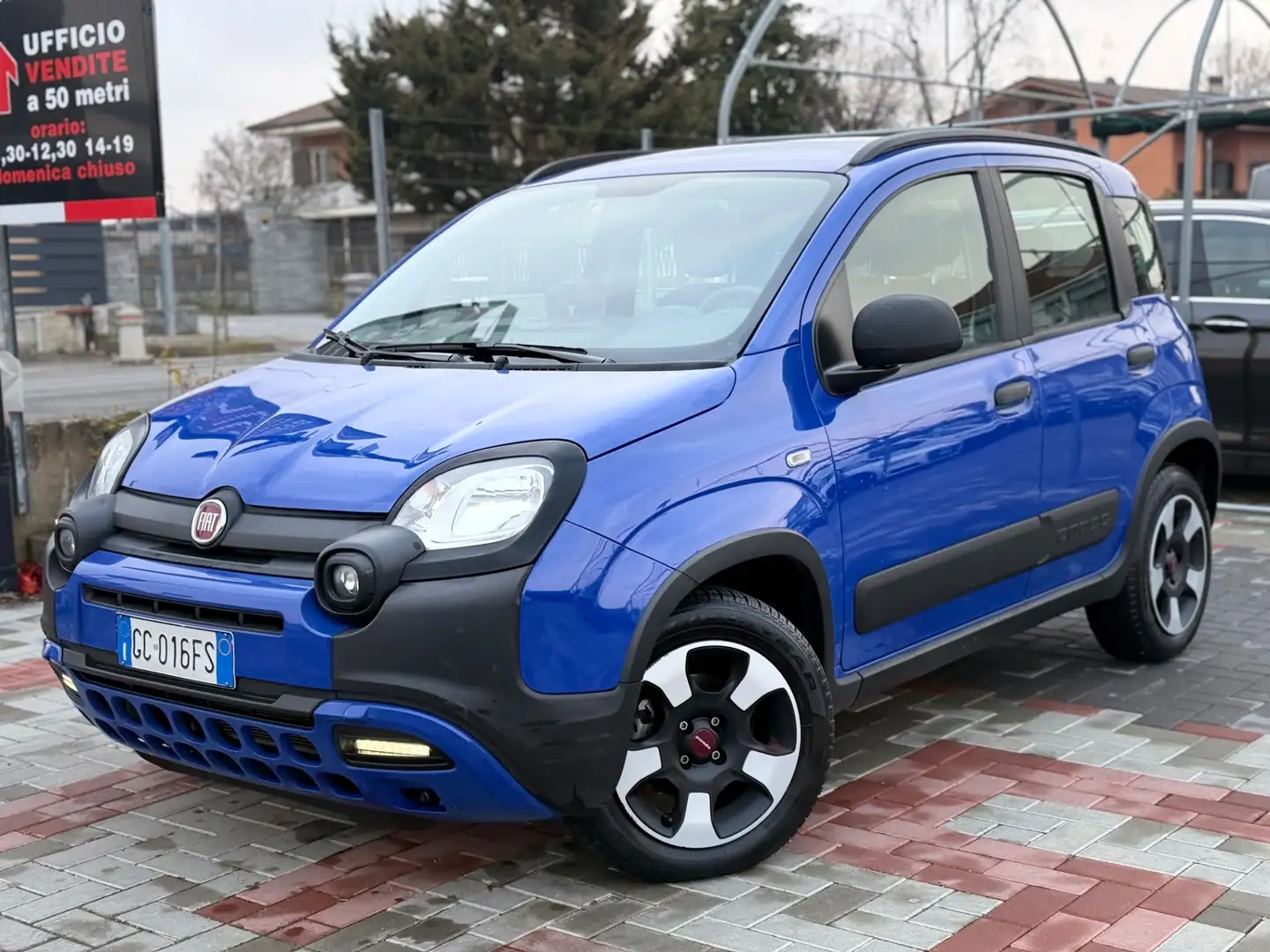 Fiat Panda 1.0 FireFly S&S Hybrid City Cross Blu/Azzurro - 2