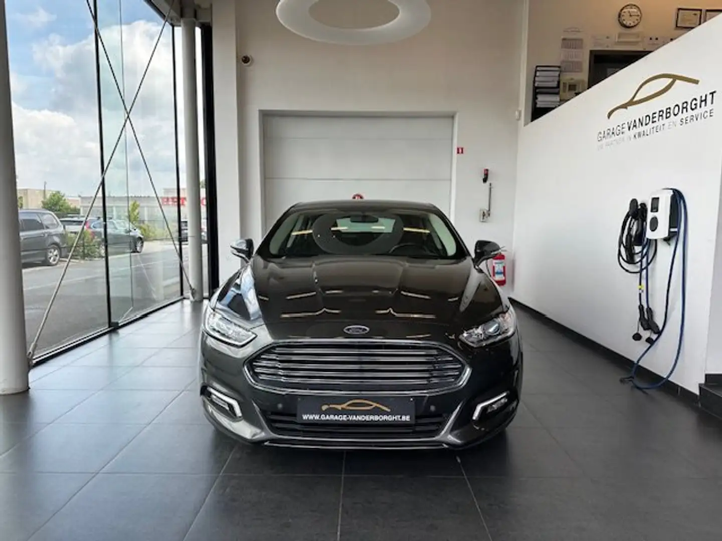 Ford Mondeo TREND BENZINE Gris - 2
