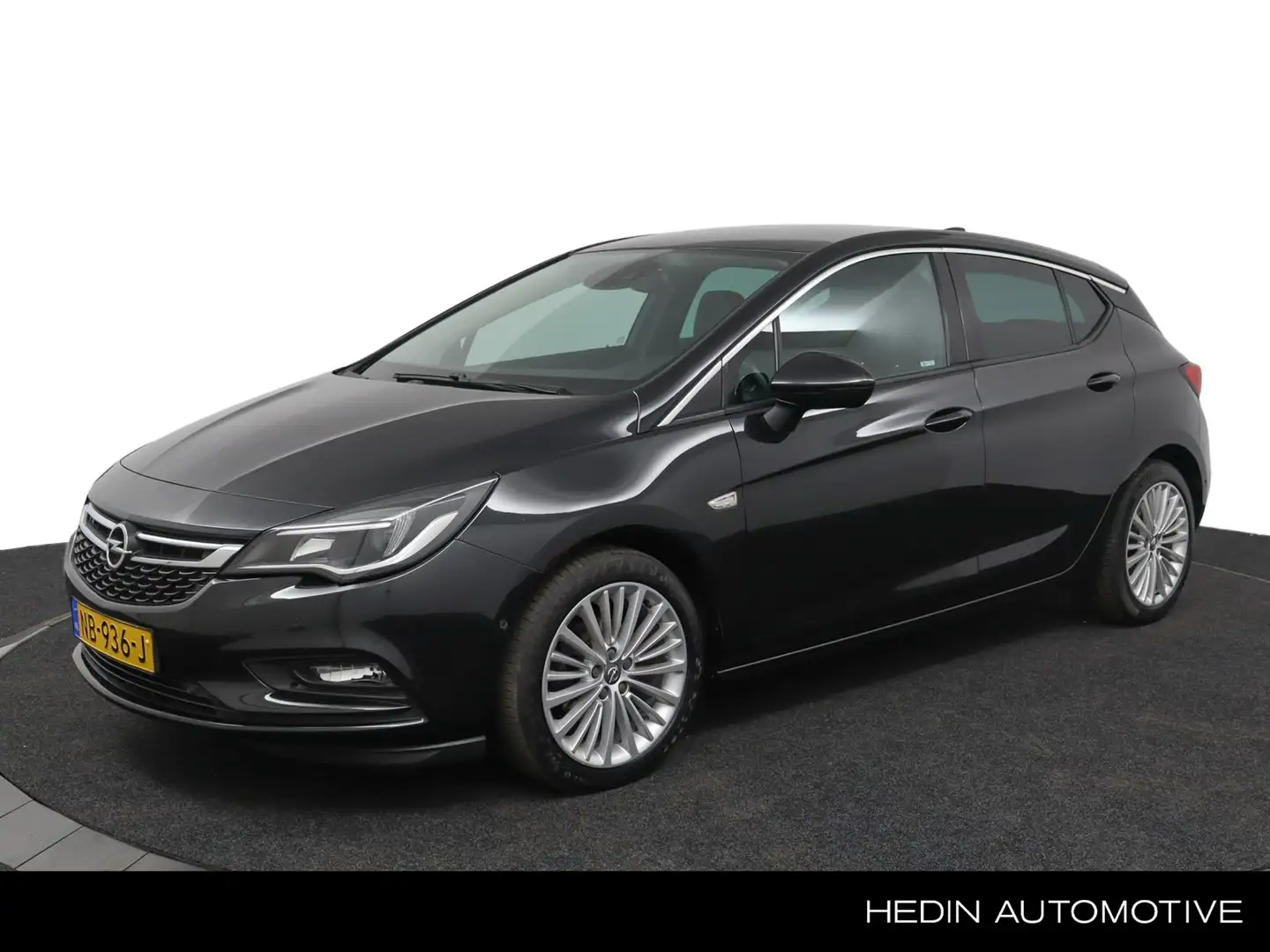 Opel Astra 1.4 Turbo 150 PK Innovation | Trekhaak | Navigatie Zwart - 1