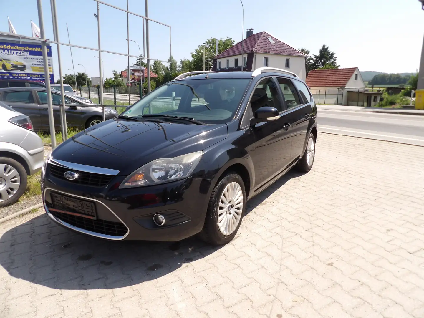 Ford Focus Titanium Automatik Alu. PDC Klima Sitzh. HU AU Neu Schwarz - 1