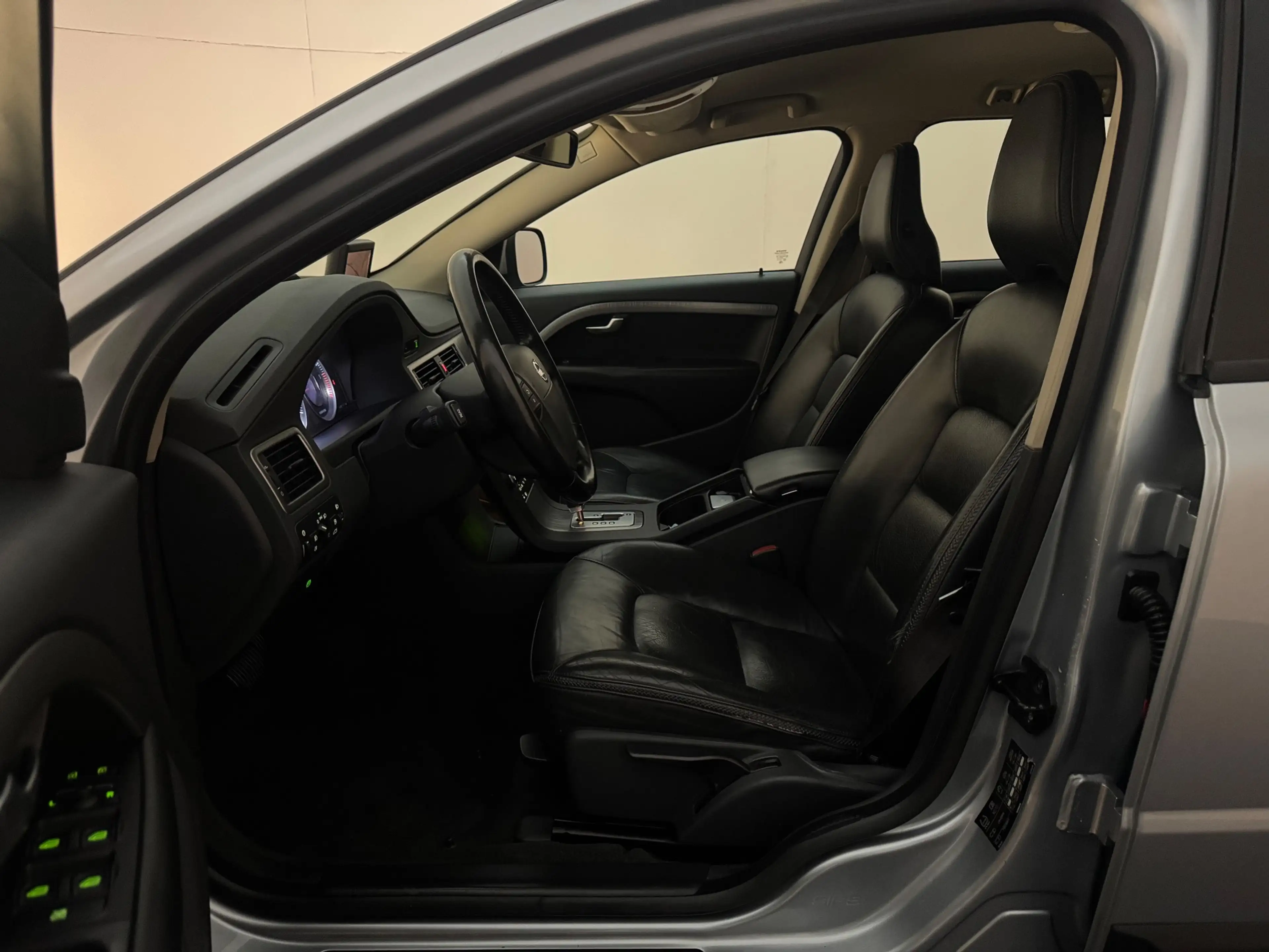 Volvo XC70 2.4 D5 Summum Aut/Trekhaak — photo 15