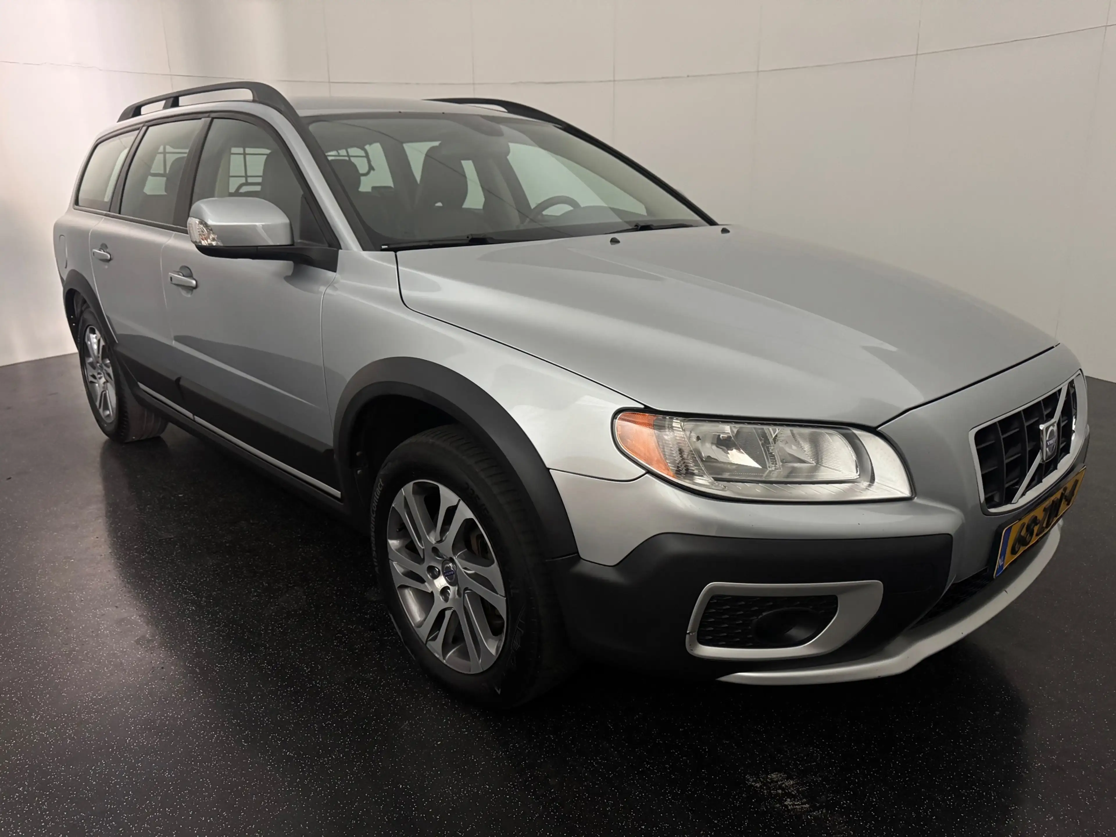 Volvo XC70 2.4 D5 Summum Aut/Trekhaak — photo 3