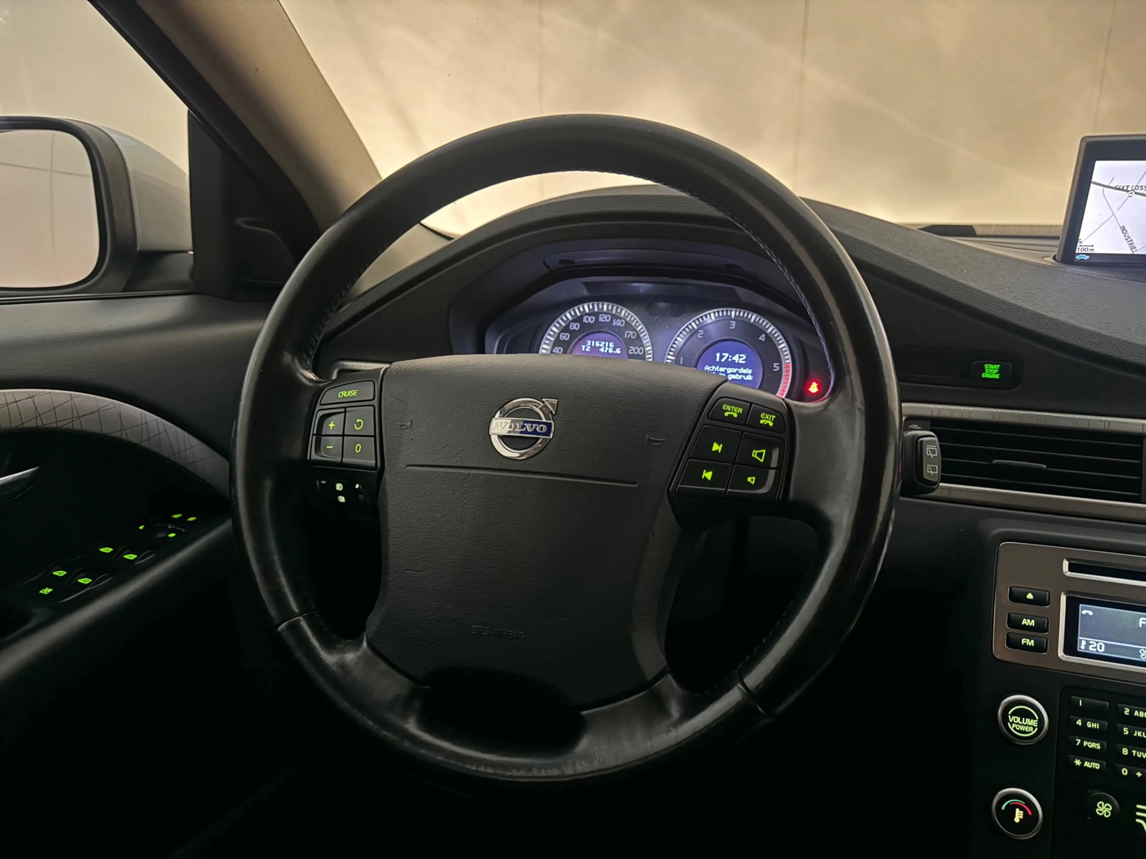 Volvo XC70 2.4 D5 Summum Aut/Trekhaak — photo 6