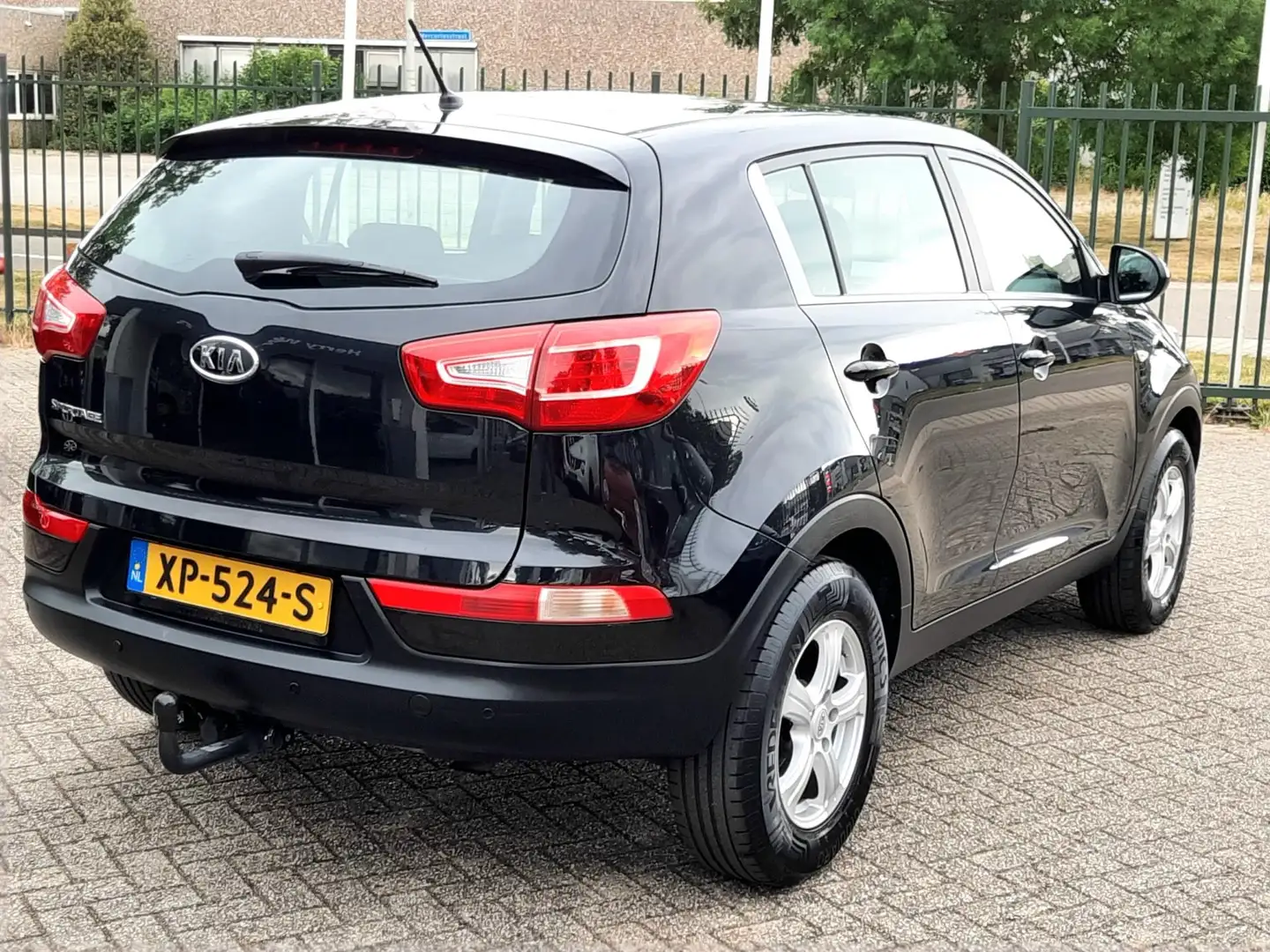 Kia Sportage 2.0 X-tra Airco Pdc Trekhaak Navi Noir - 2
