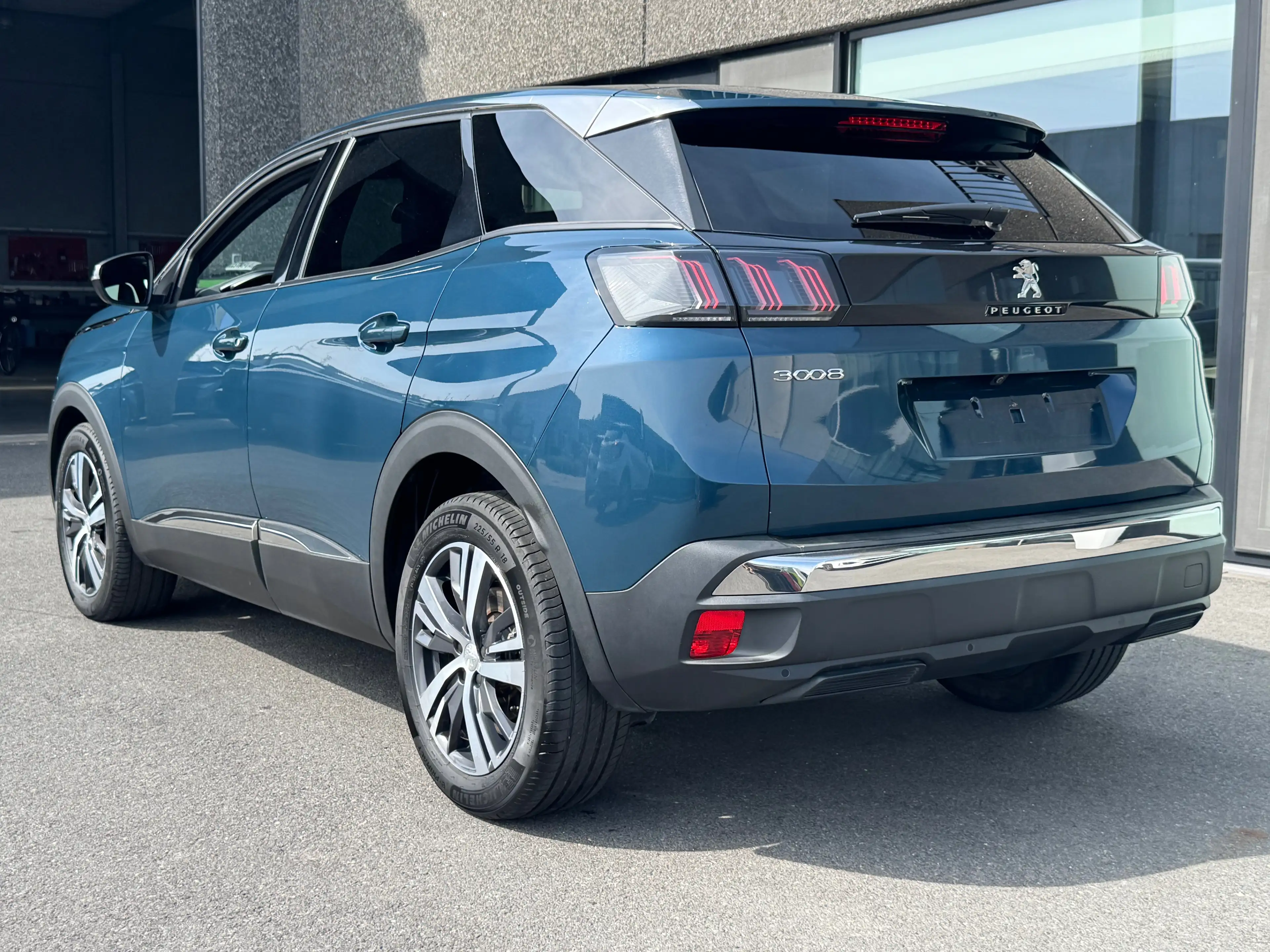 Peugeot 3008 ALLURE PACK **AUTOMAAT** | 1.2 TURBO - 130 PK | GPS + CAMERA + LED | — photo 3