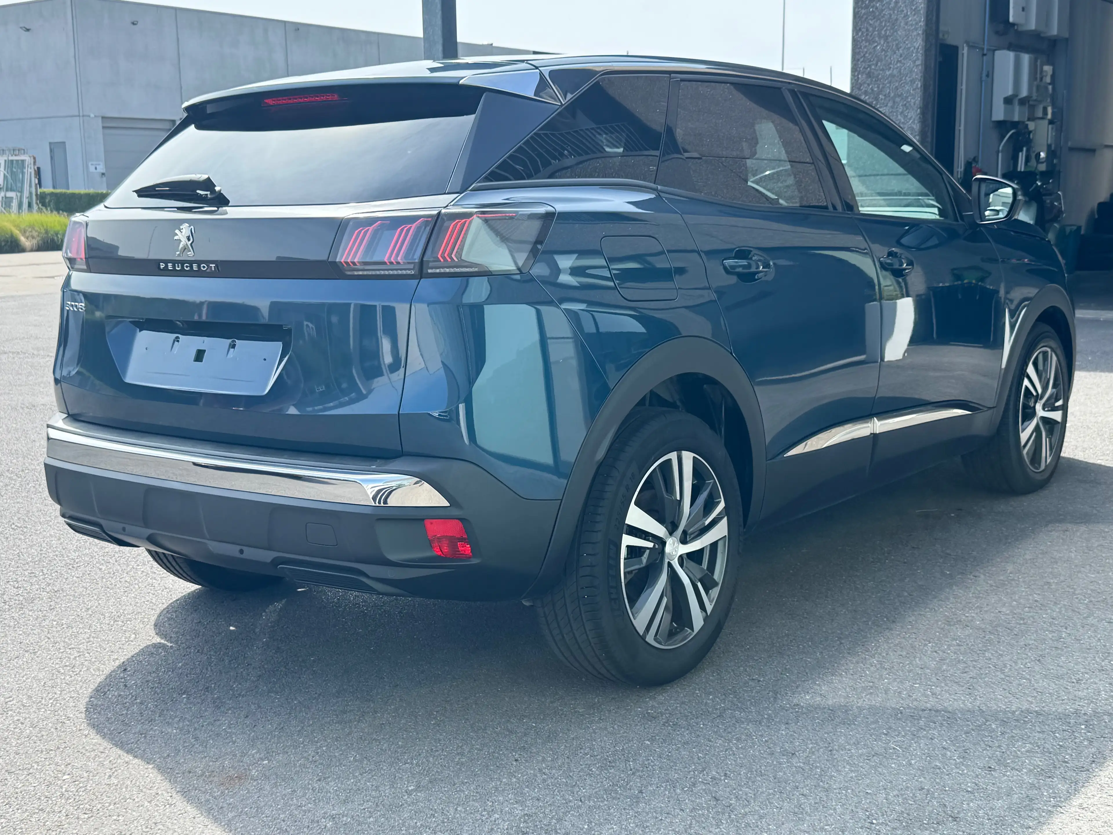 Peugeot 3008 ALLURE PACK **AUTOMAAT** | 1.2 TURBO - 130 PK | GPS + CAMERA + LED | — photo 4