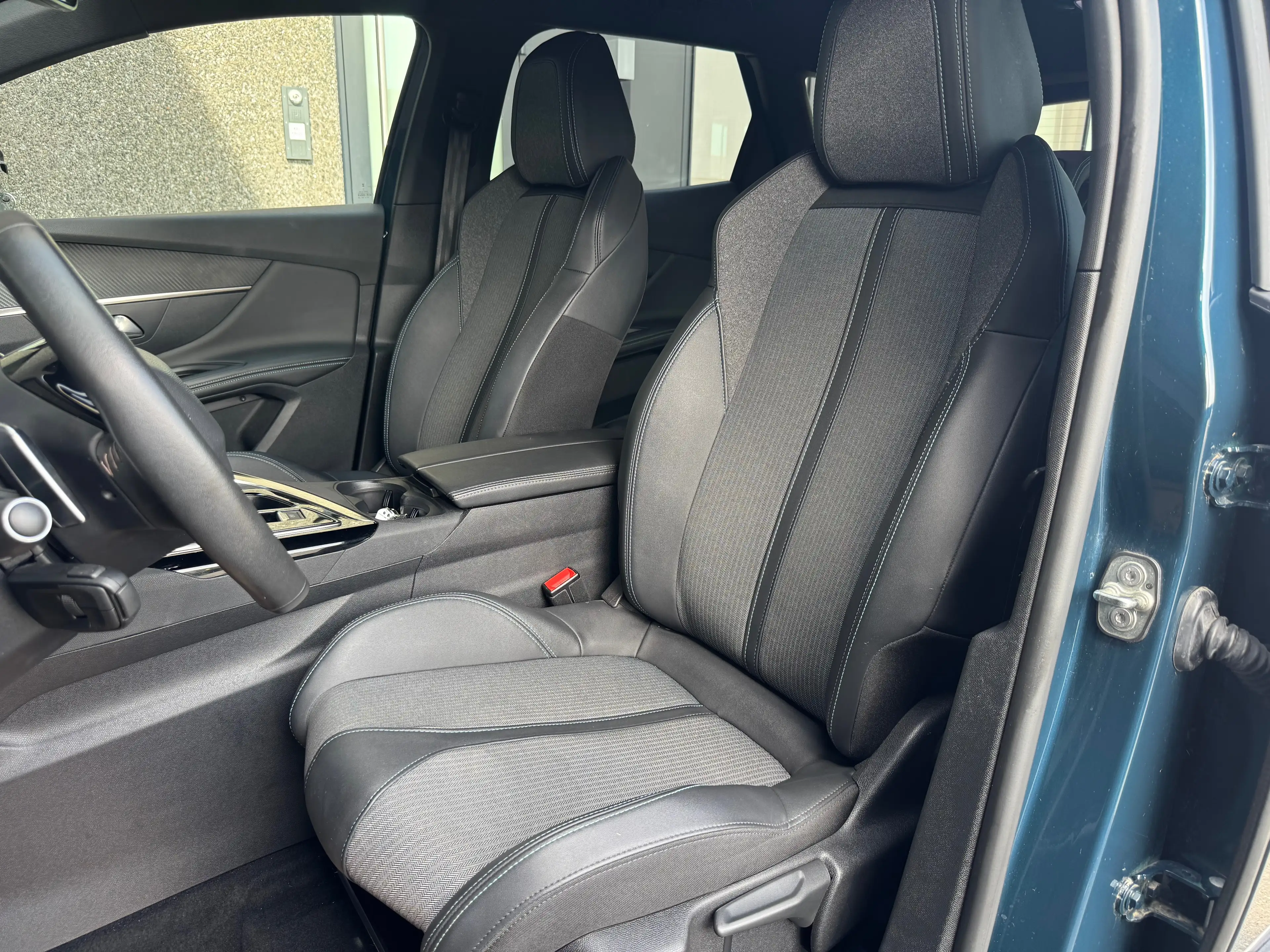 Peugeot 3008 ALLURE PACK **AUTOMAAT** | 1.2 TURBO - 130 PK | GPS + CAMERA + LED | — photo 8