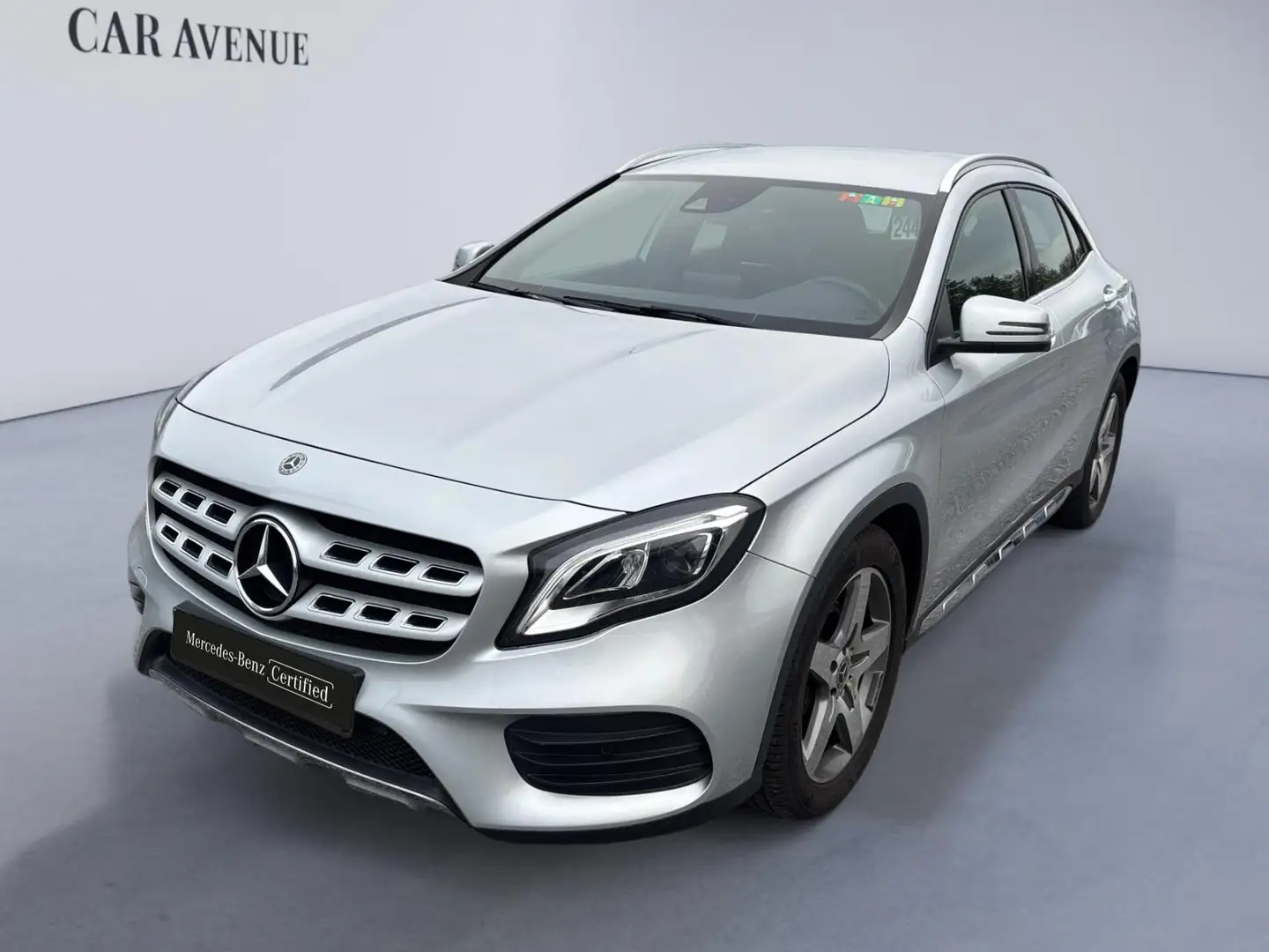 Mercedes-Benz GLA 200 AMG Line Argent - 1