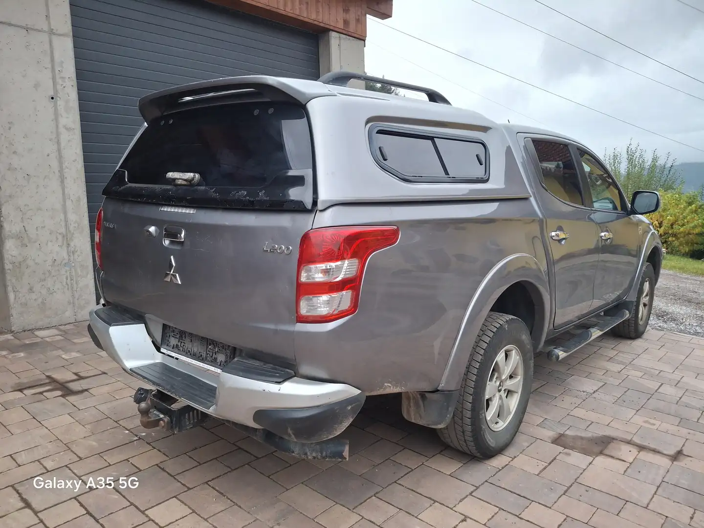 Mitsubishi L200 L 200 DK DI - D 2,4 HP Instyle 4 Grau - 2