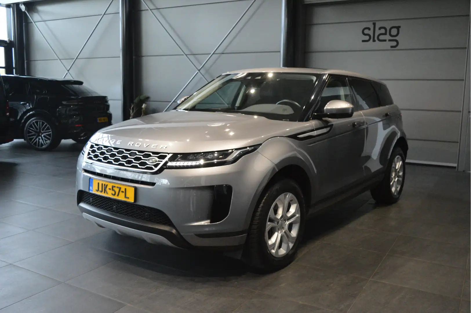 Land Rover Range Rover Evoque 1.5 P300e AWD leer pano cruise pdc 18 inch !! Grijs - 2