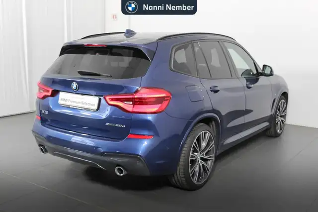 BMW X3 view 3