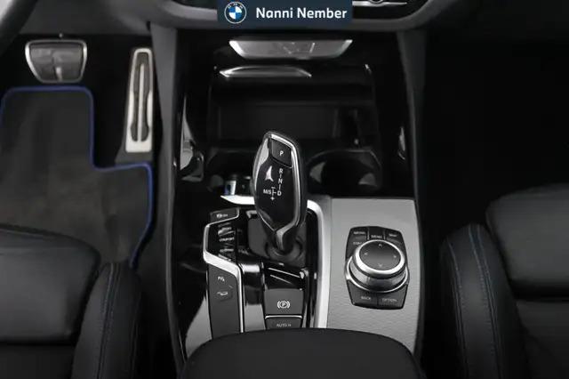 BMW X3 view 13