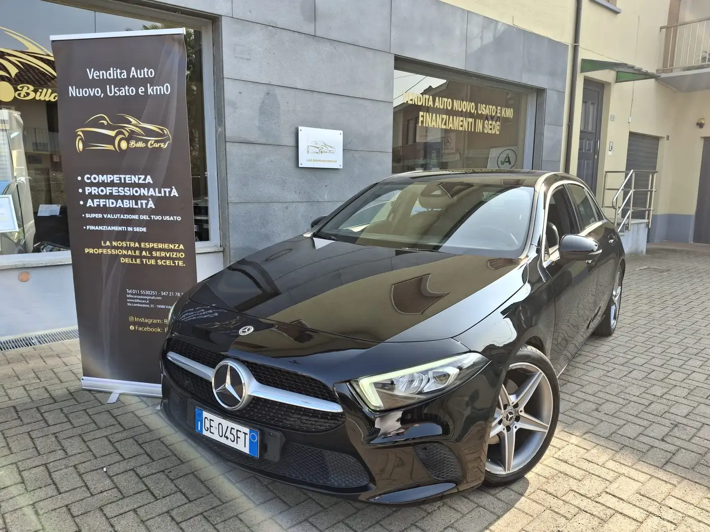 Mercedes-Benz A 180 A 180 d Sport Night edition auto Nero - 1