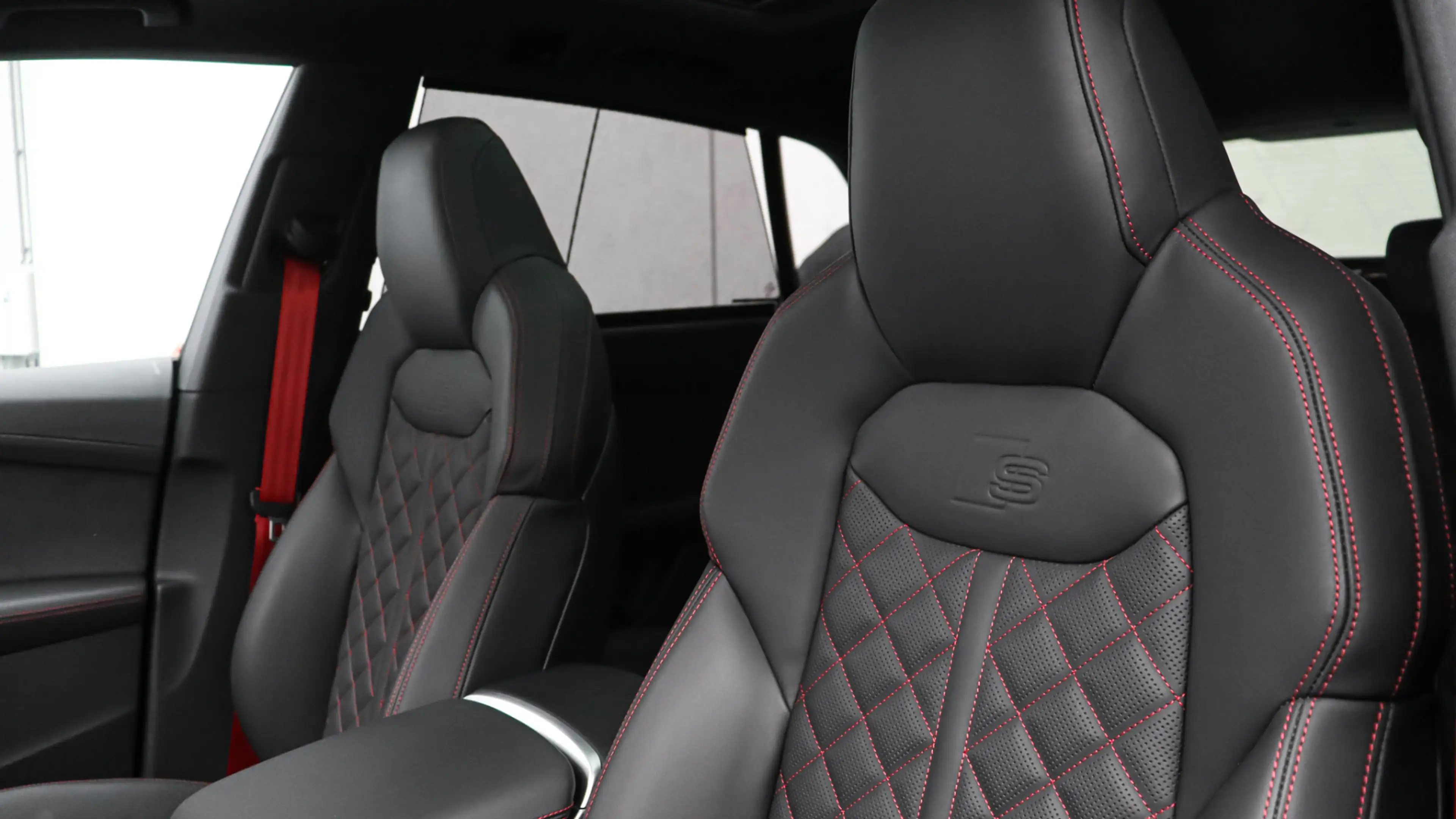 Audi Q8 60 TFSI e quattro Pro Line S Competition | B&O | M — photo 29