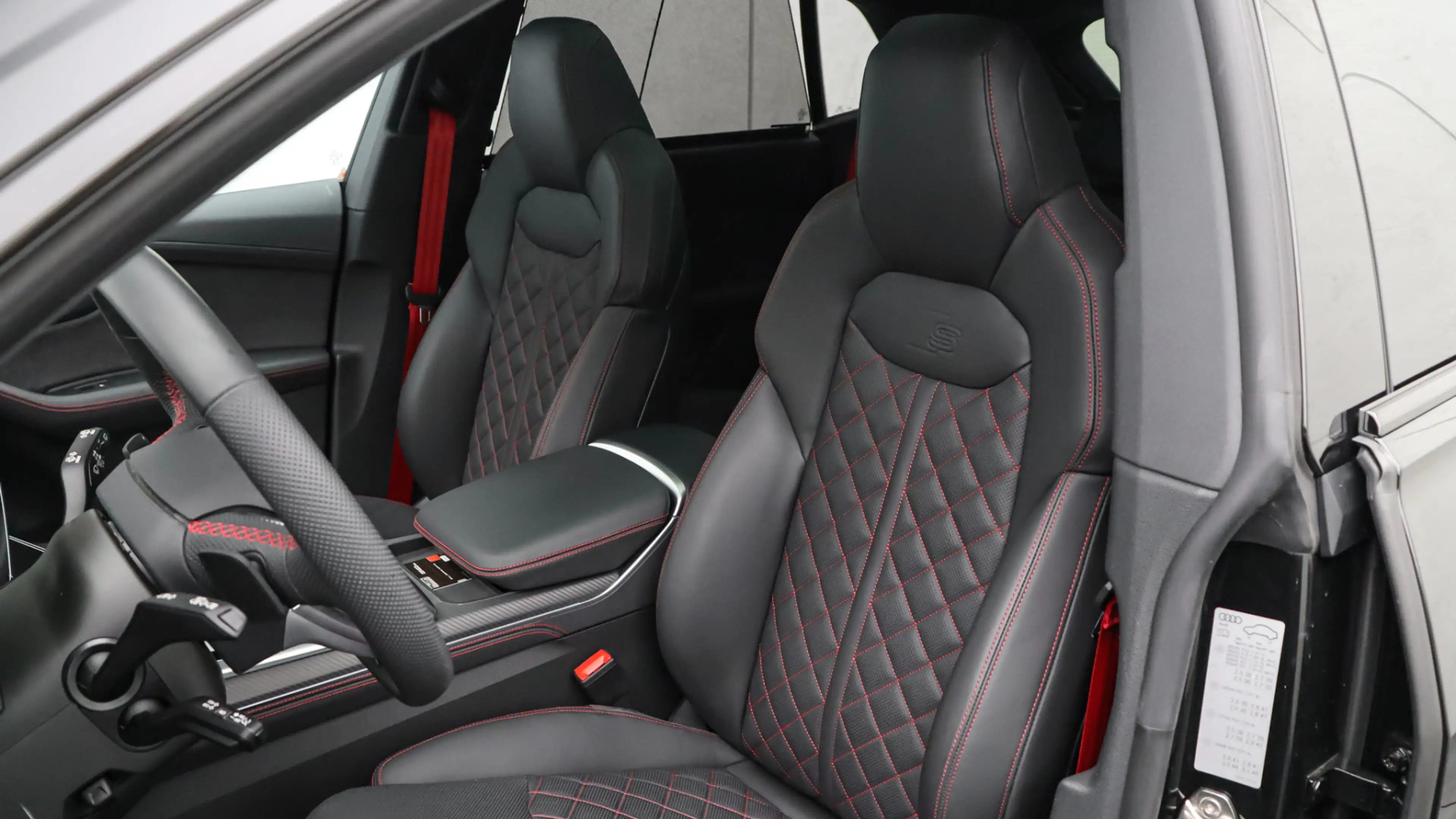 Audi Q8 60 TFSI e quattro Pro Line S Competition | B&O | M — photo 9