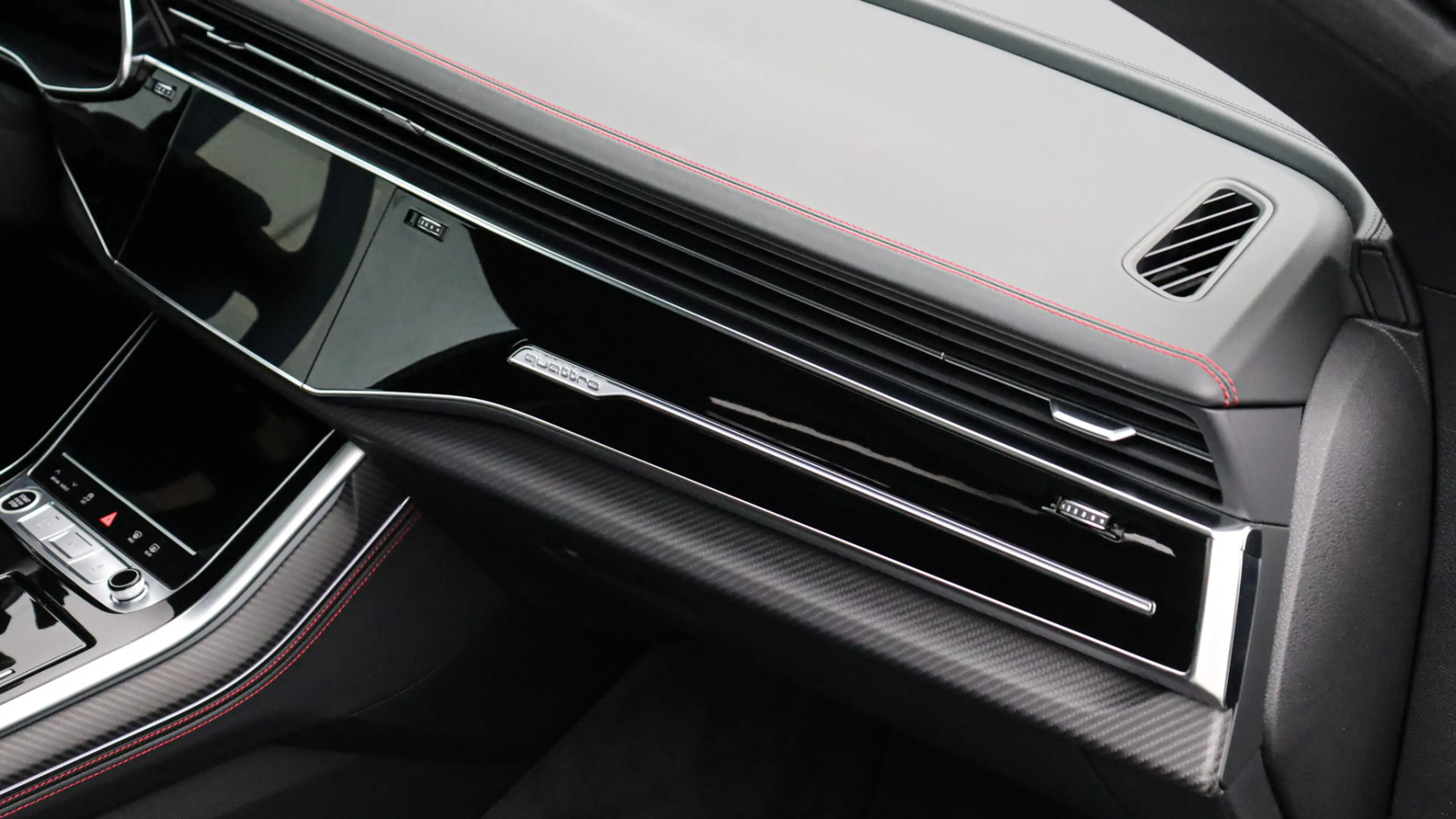 Audi Q8 60 TFSI e quattro Pro Line S Competition | B&O | M — photo 31