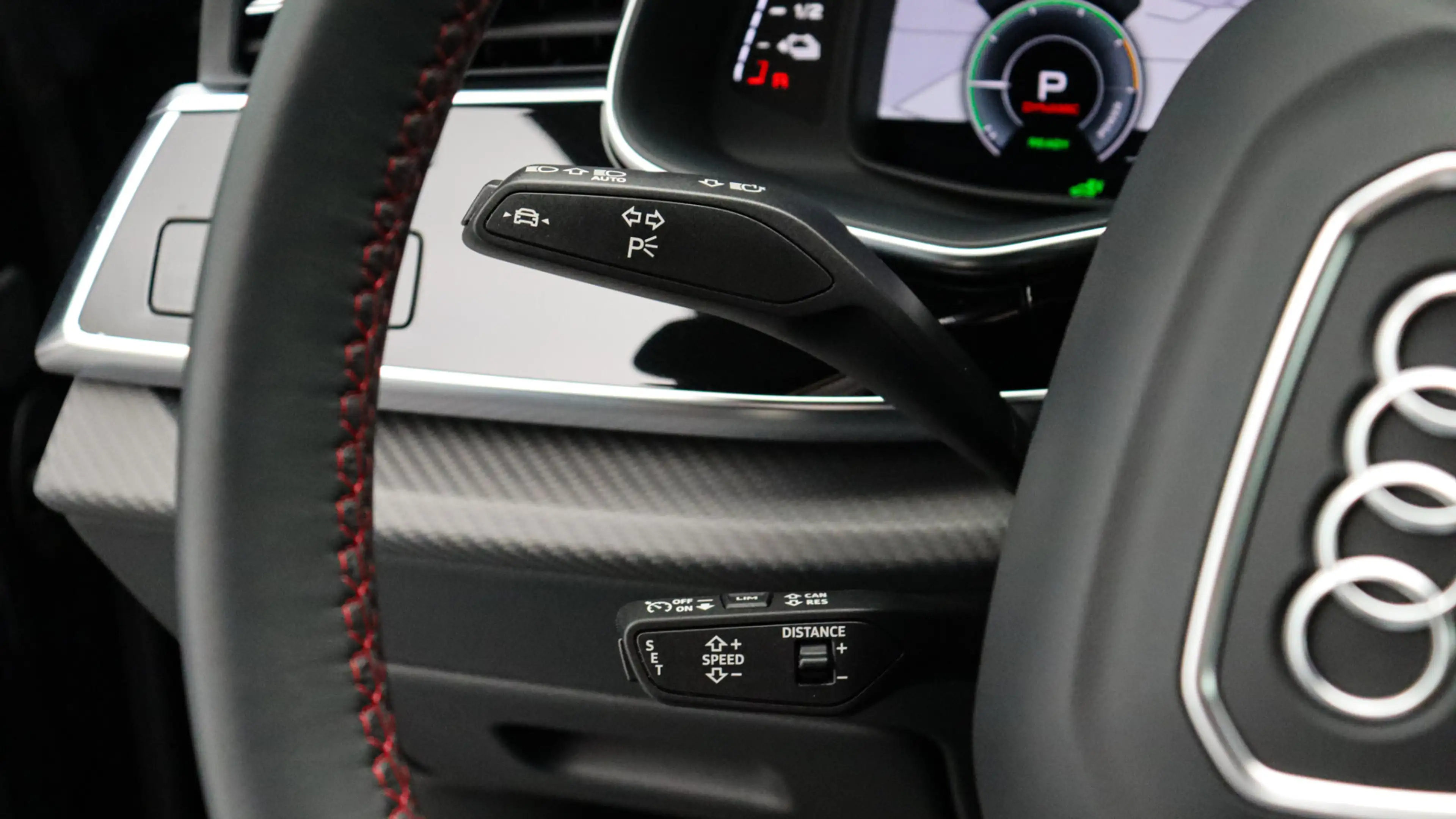 Audi Q8 60 TFSI e quattro Pro Line S Competition | B&O | M — photo 27