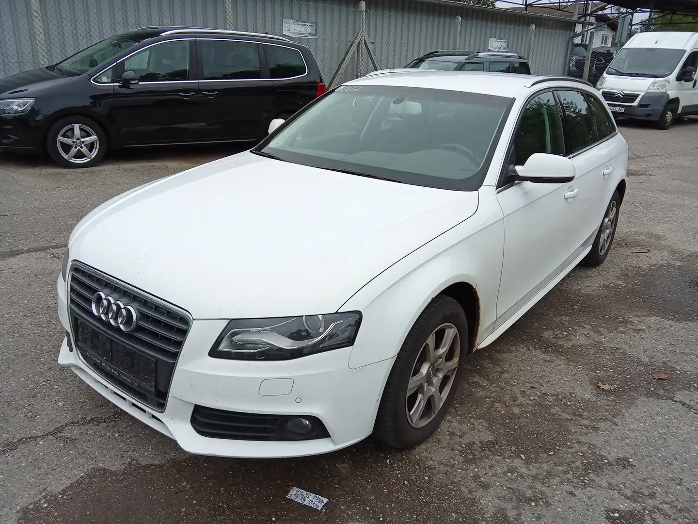 Audi A4 Attraction Blanc - 1