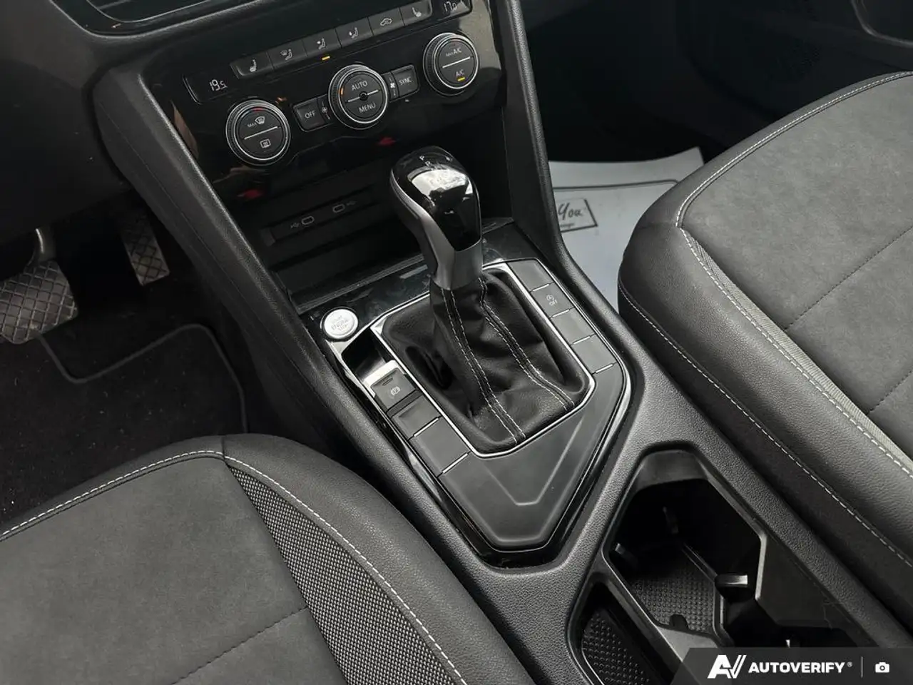 Volkswagen Taos снимка Volkswagen Taos