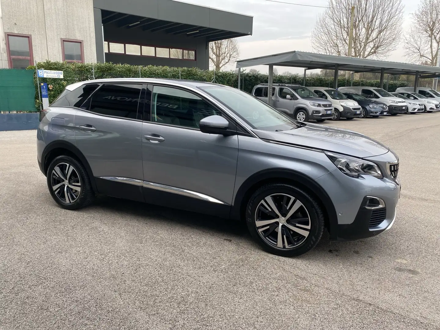 Peugeot 3008 BlueHDi 120 S&S Allure MANUALE Grigio - 2