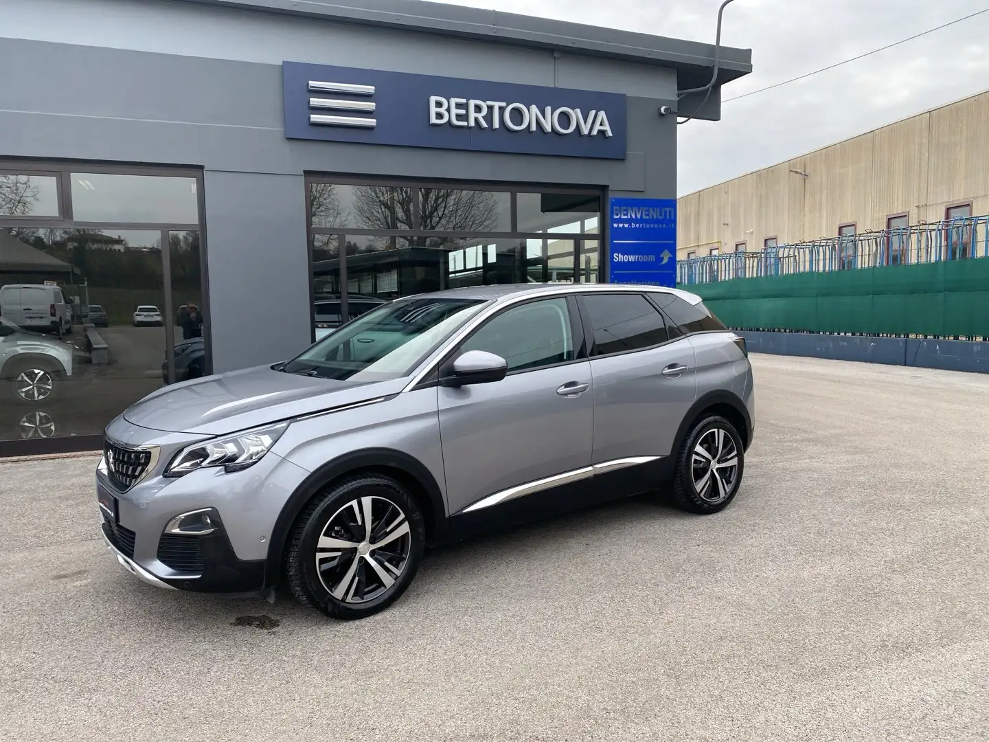 Peugeot 3008 BlueHDi 120 S&S Allure MANUALE Grigio - 1