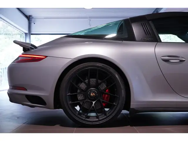 Porsche Targa view 8